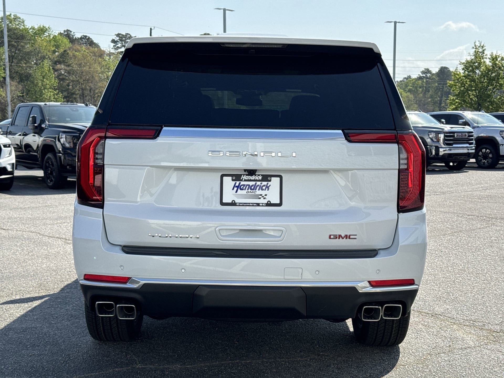 2026 GMC Yukon Denali photo 3