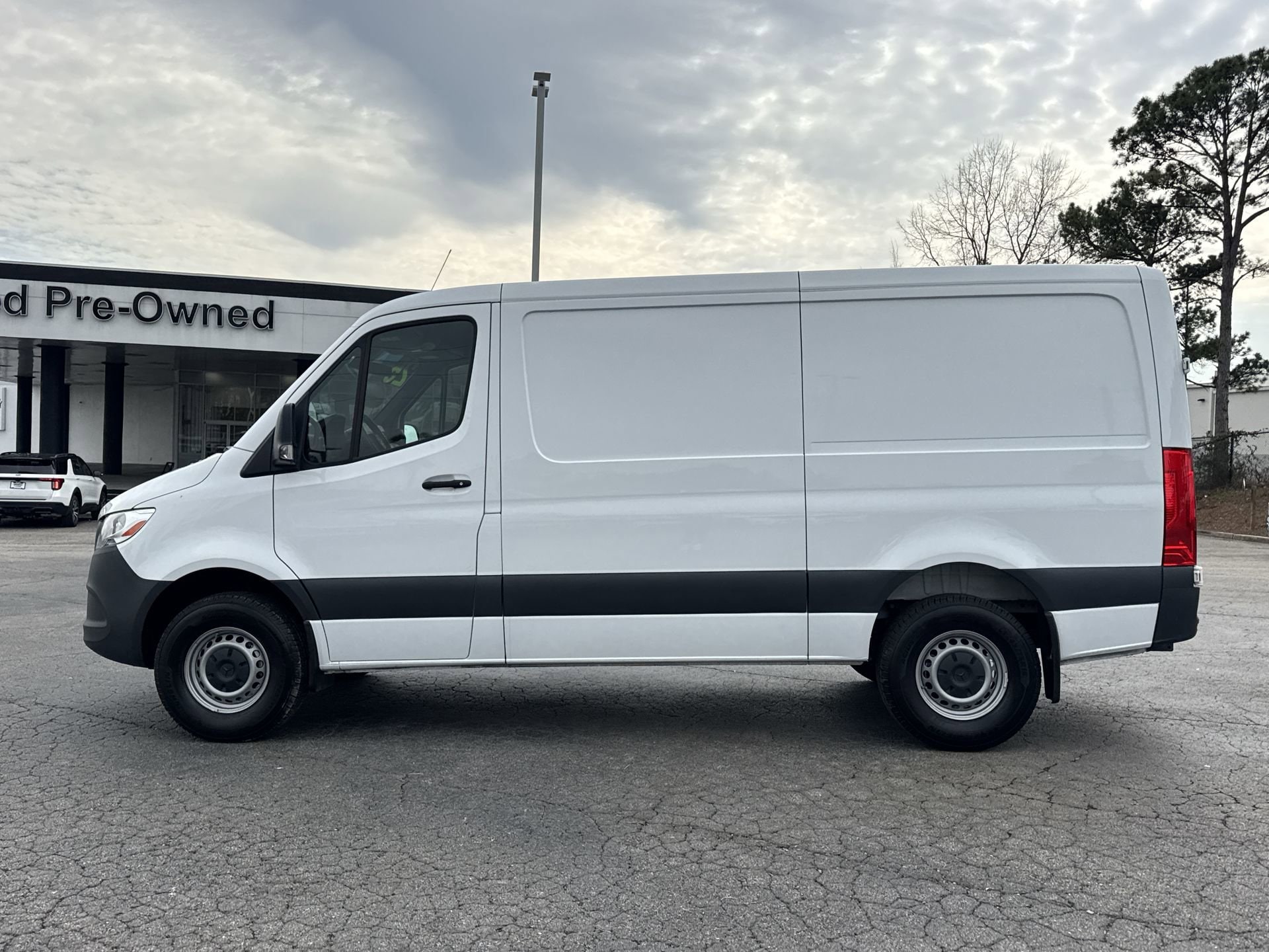 2025 Mercedes-Benz Sprinter Cargo Van photo 3