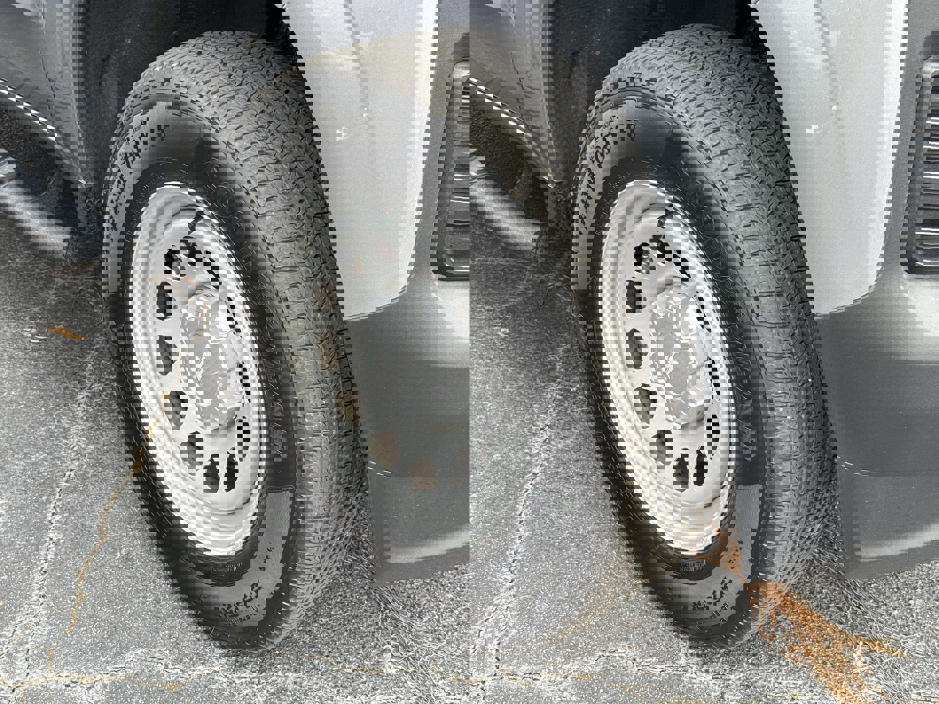 2023 Chevrolet Colorado Work Truck photo 4