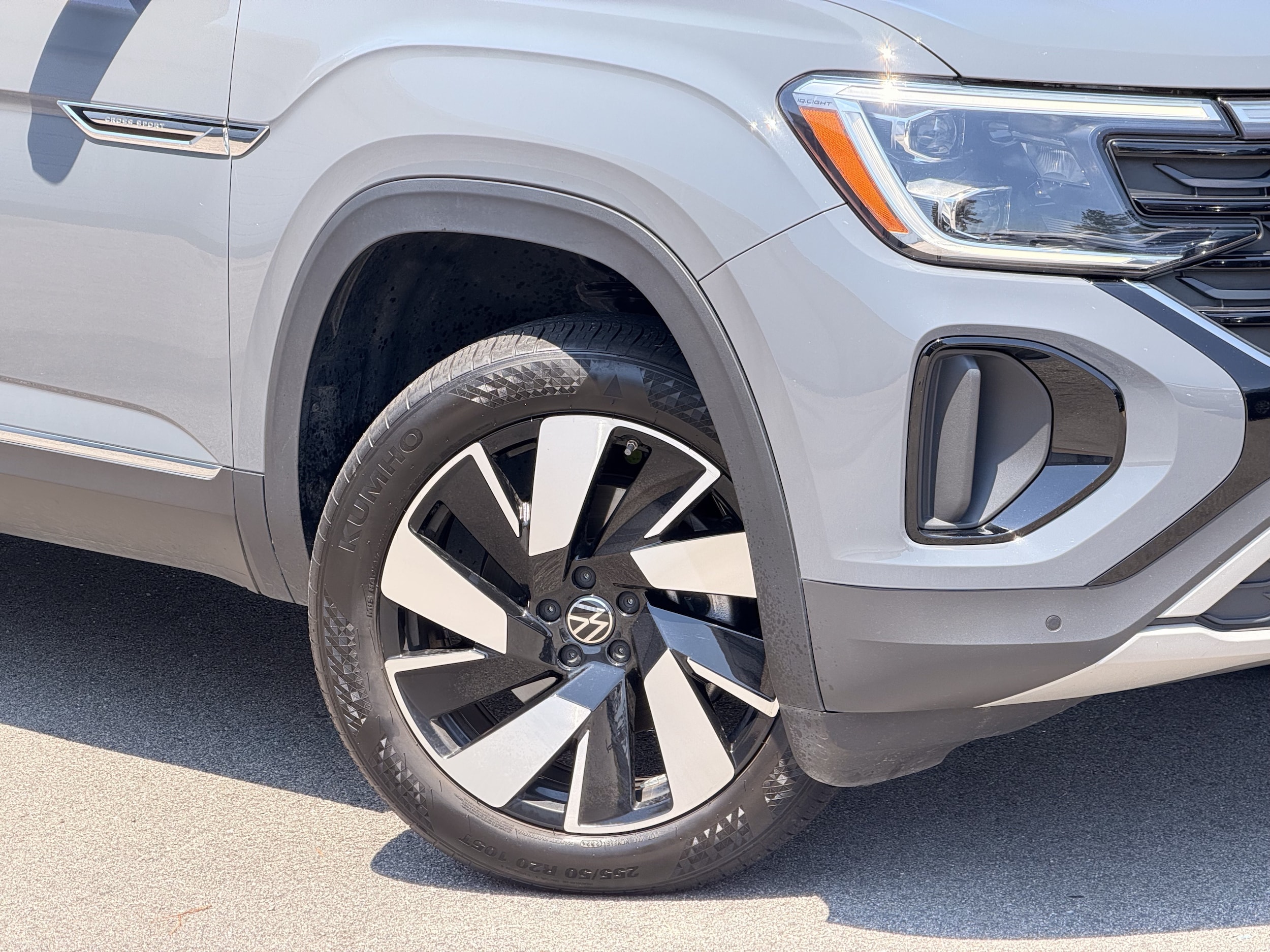 2024 Volkswagen Atlas Cross Sport 2.0T SEL