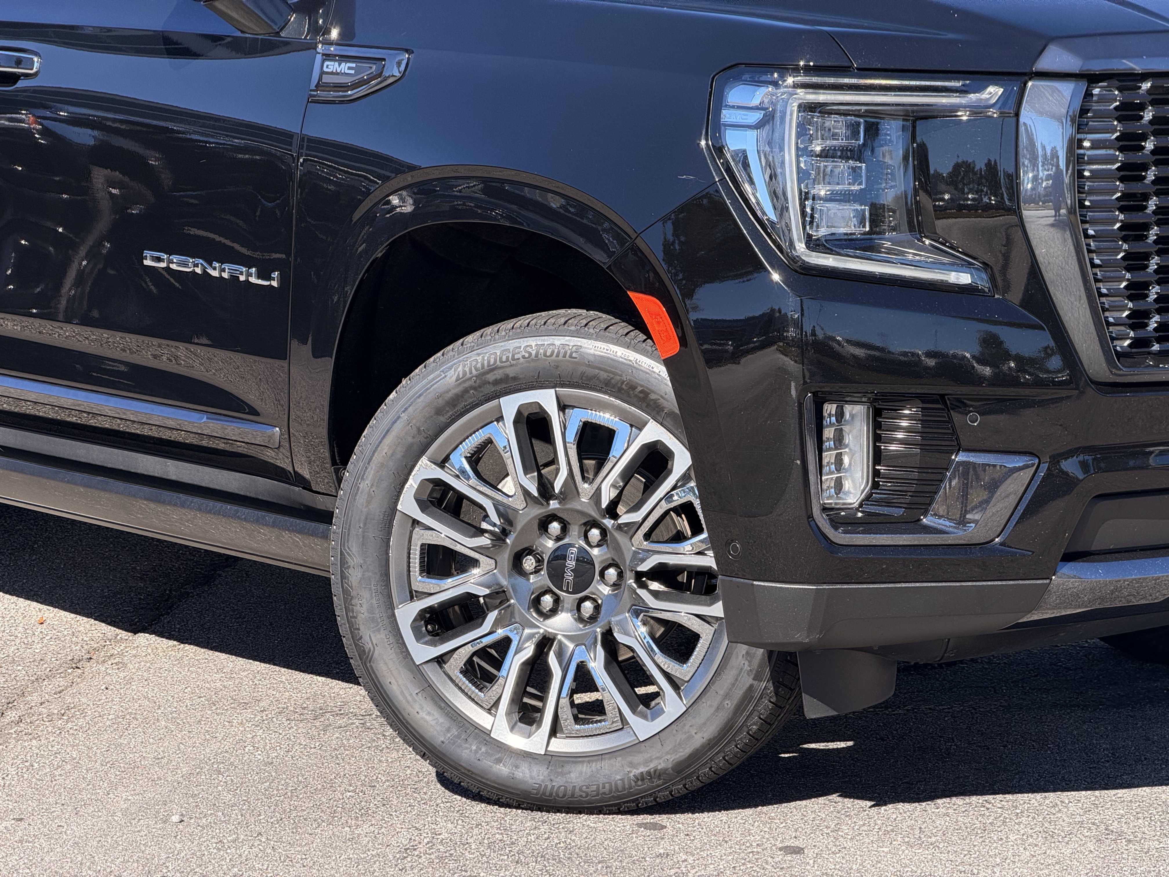 Used 2023 GMC Yukon XL Denali Ultimate SUV