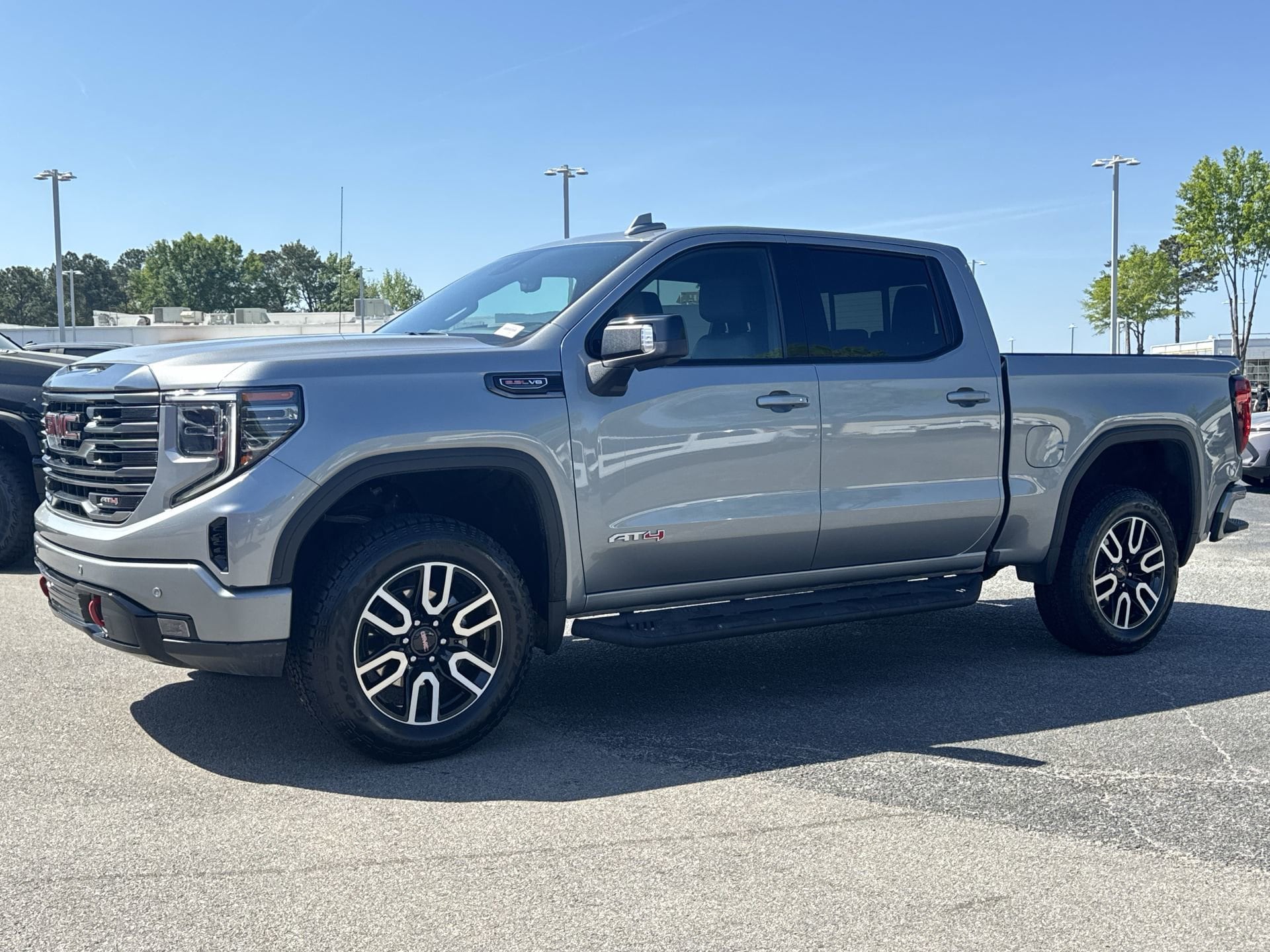 2024 GMC Sierra 1500 AT4 photo 3