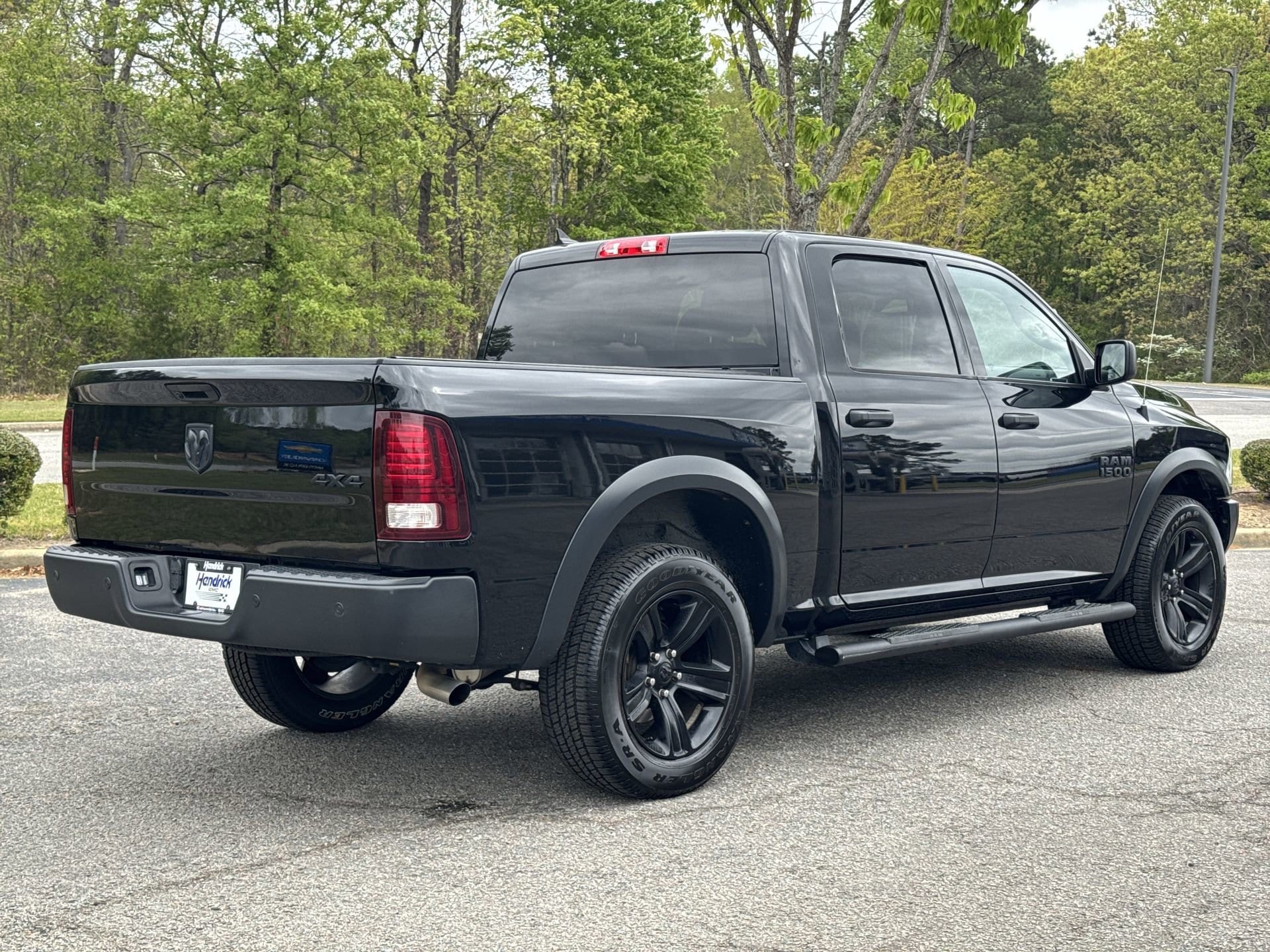 2022 Ram 1500 Classic Warlock photo 2