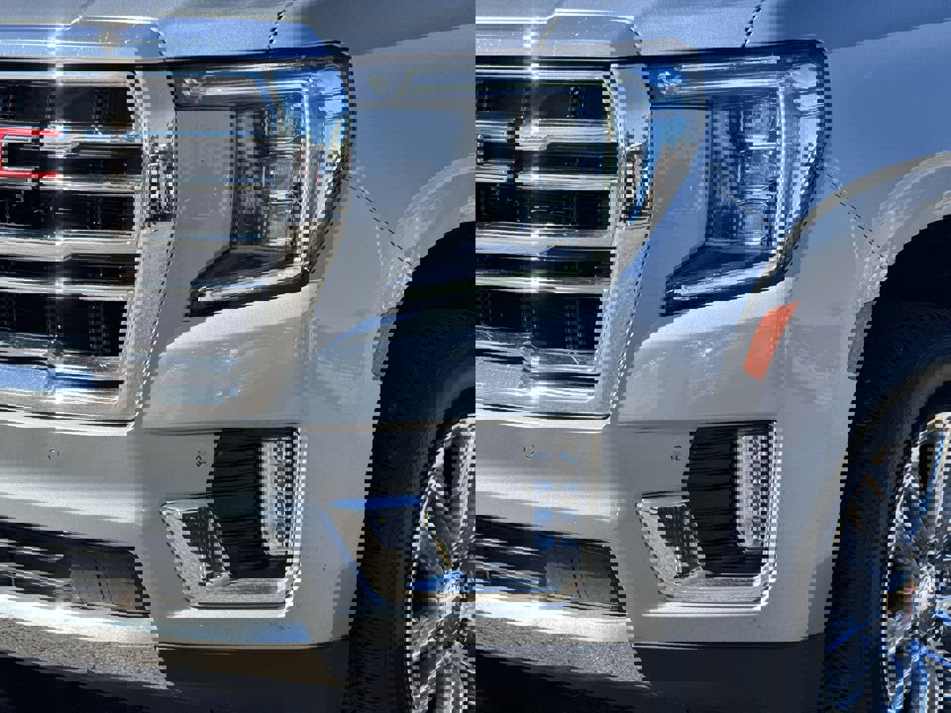 2024 Gmc Yukon SLT photo 4