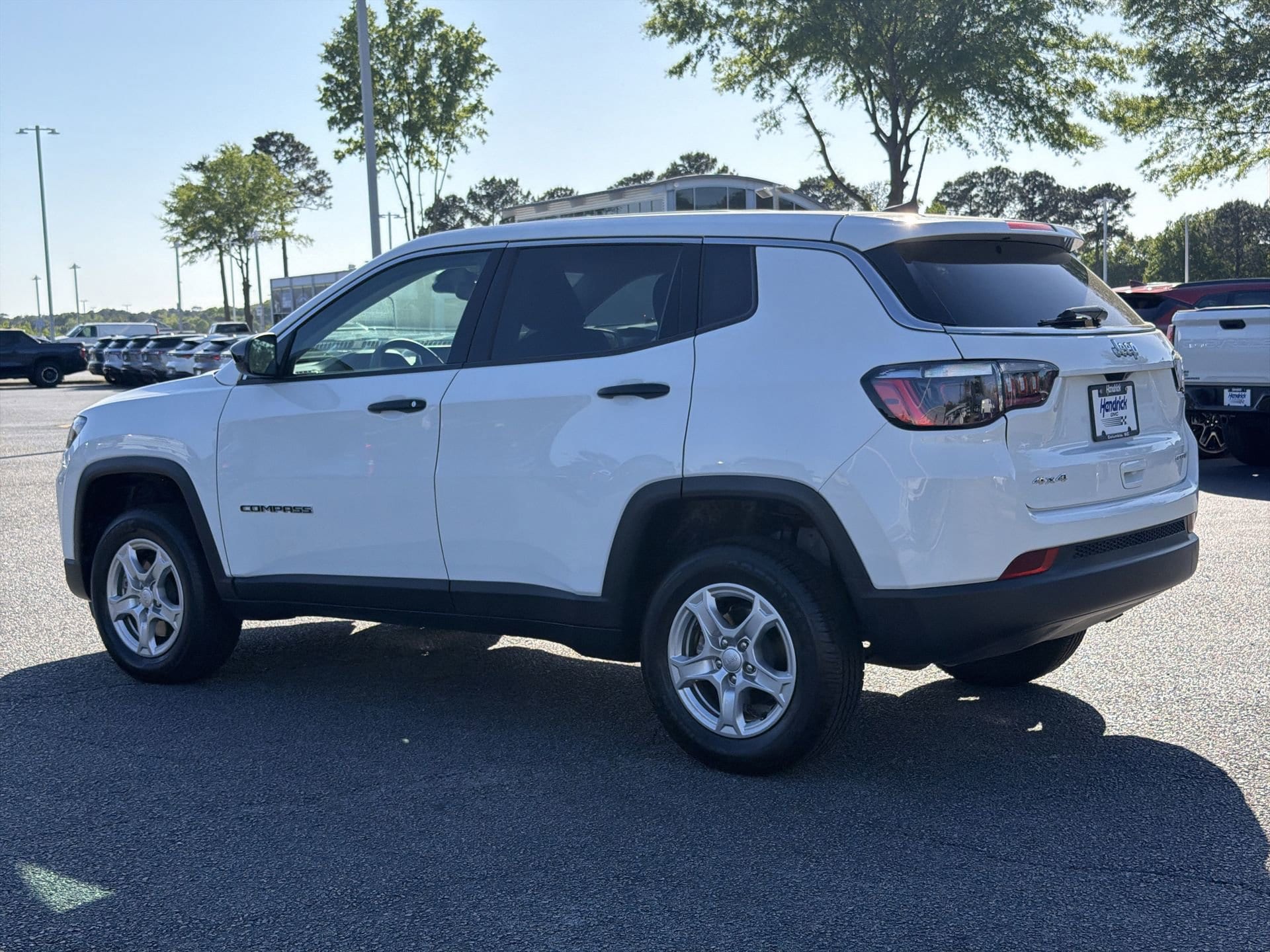 2022 Jeep Compass Sport photo 3