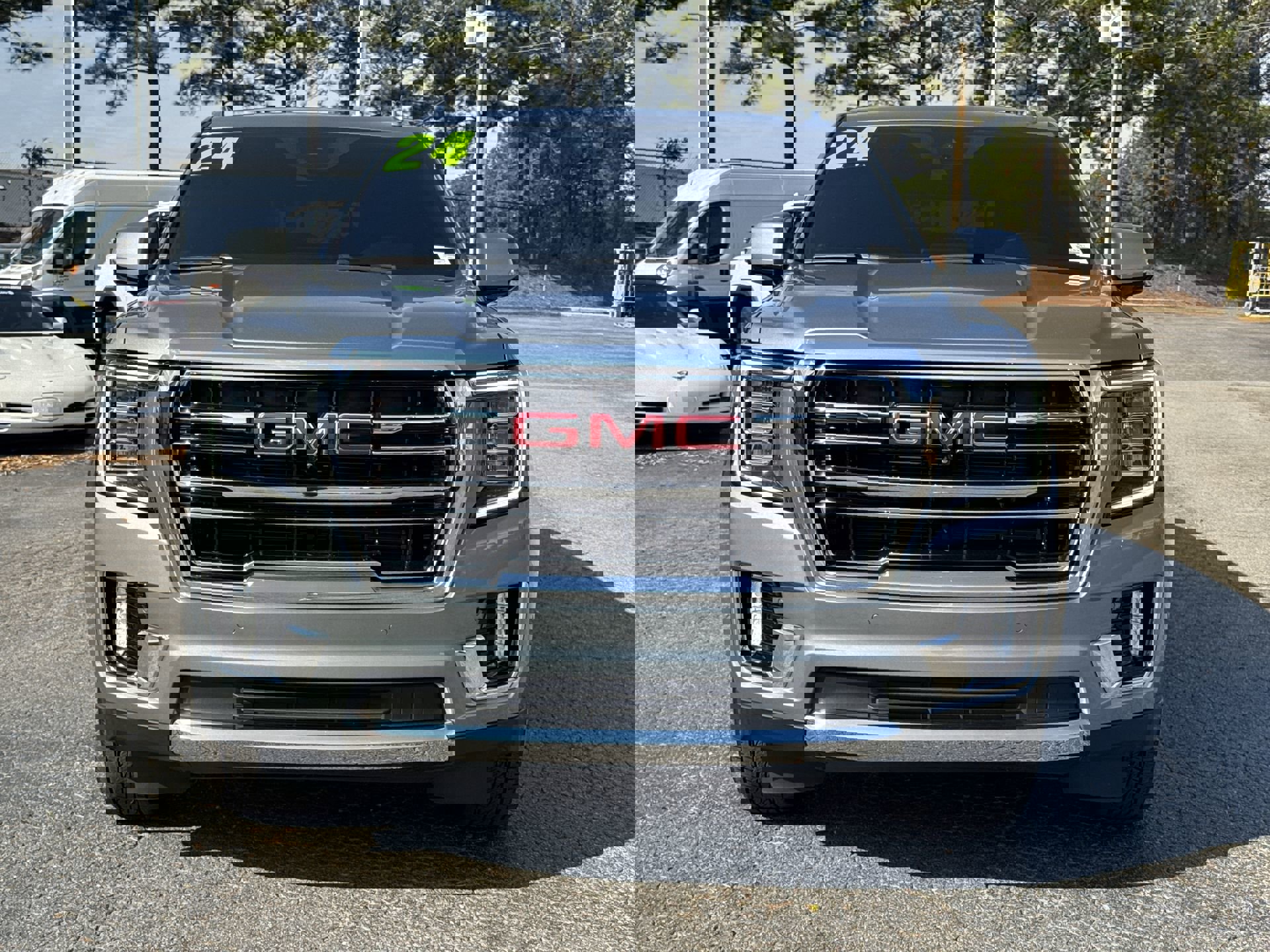 2024 Gmc Yukon SLT photo 2