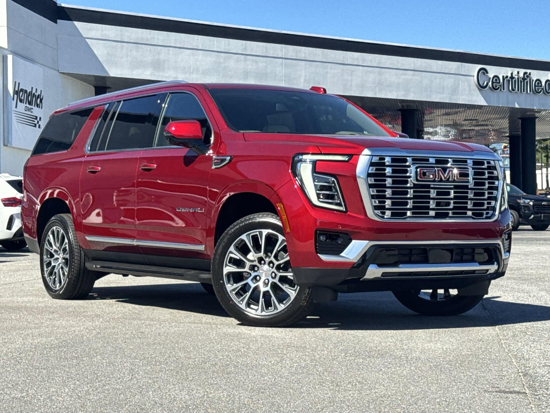 2026 GMC Yukon XL Denali photo 2