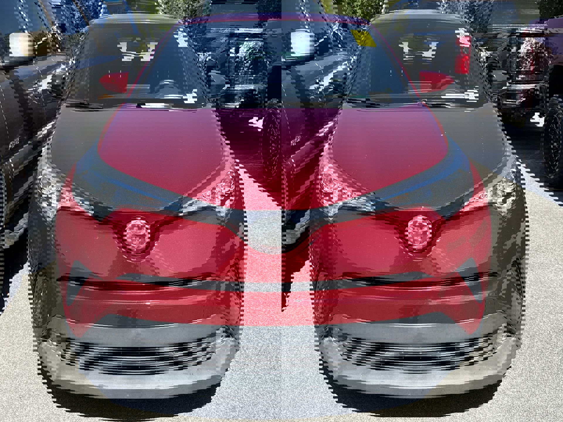 2018 Toyota C-HR XLE Premium photo 2