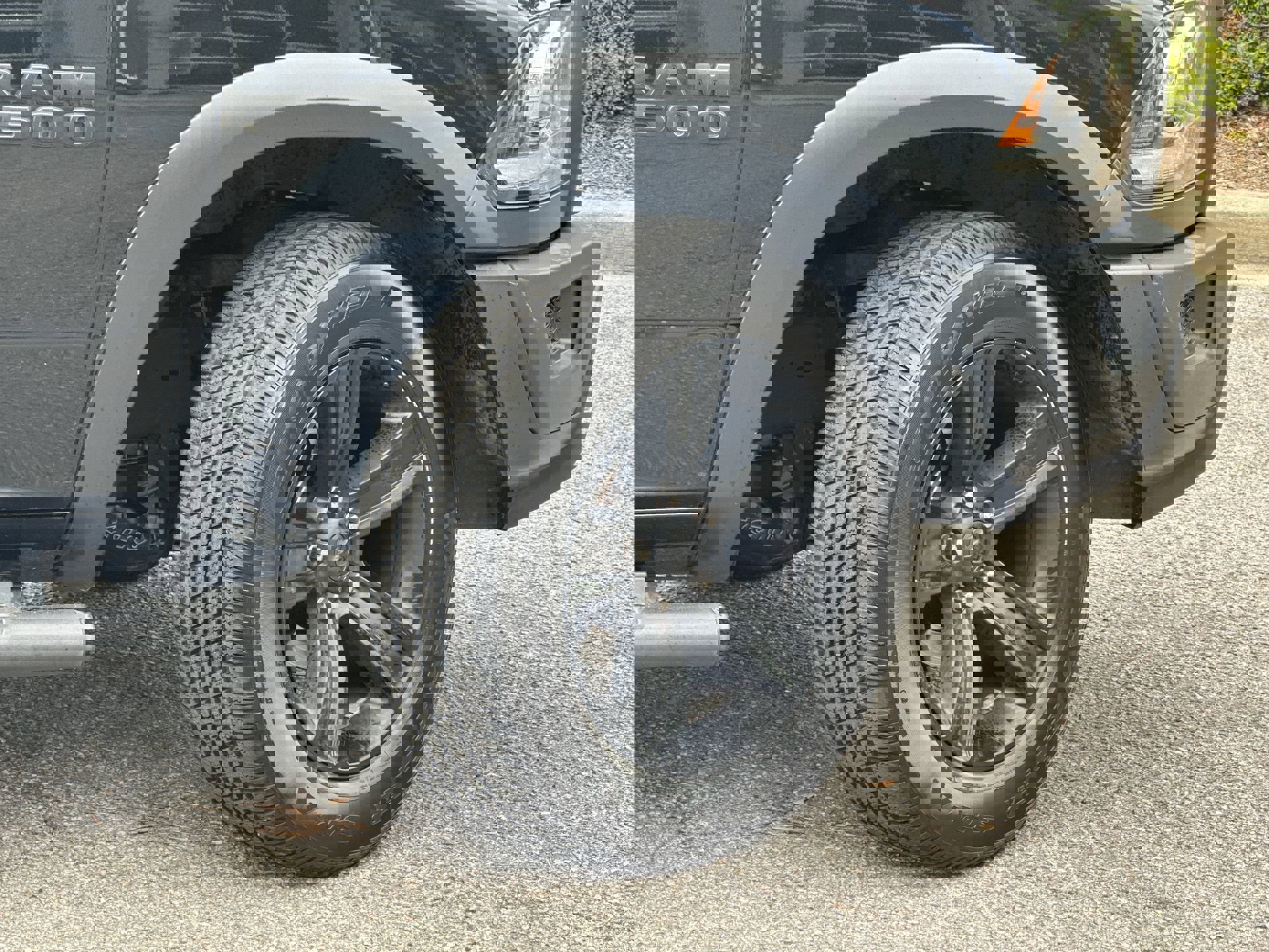 2022 Ram 1500 Classic Warlock photo 4