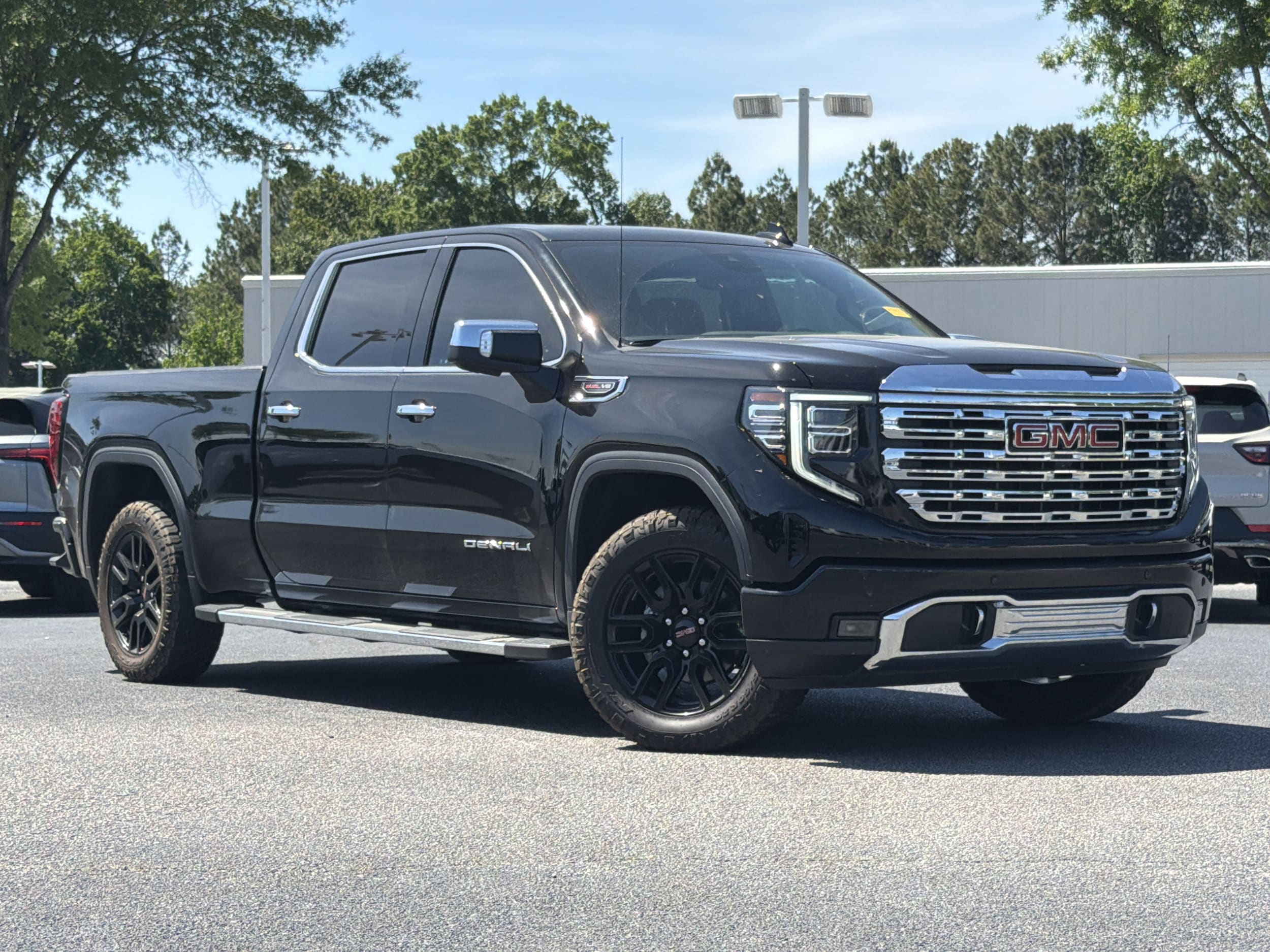 2024 GMC Sierra 1500 Denali photo 2