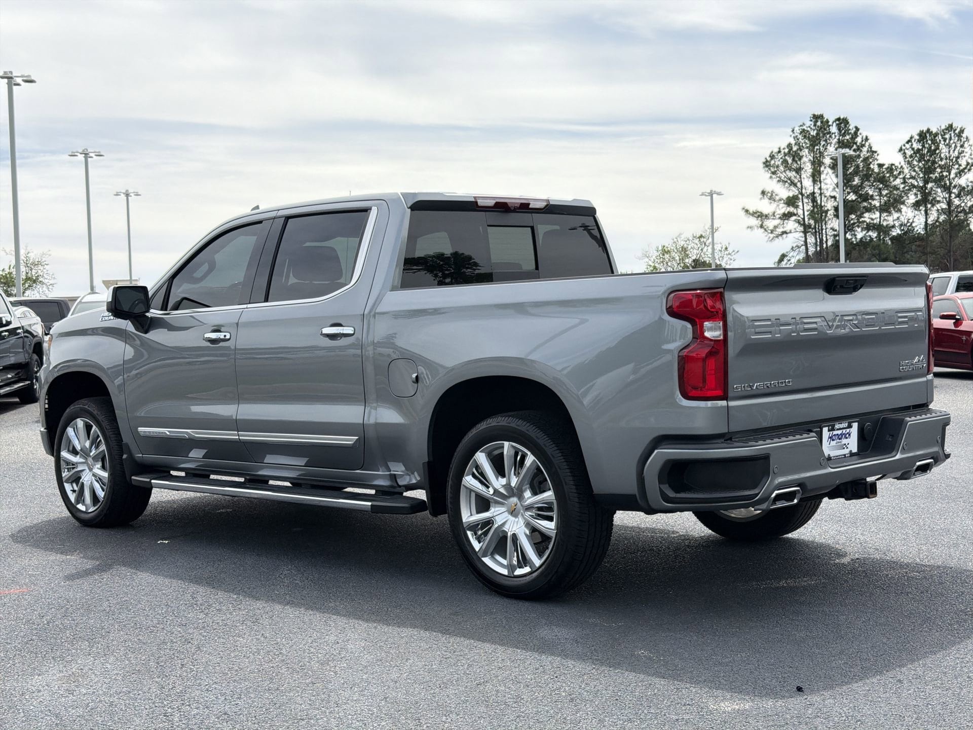 2024 Chevrolet Silverado 1500 High Country photo 6
