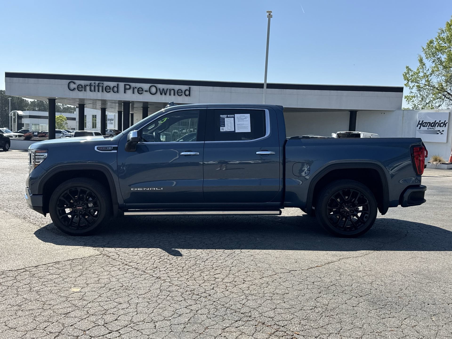 2025 GMC Sierra 1500 Denali photo 5