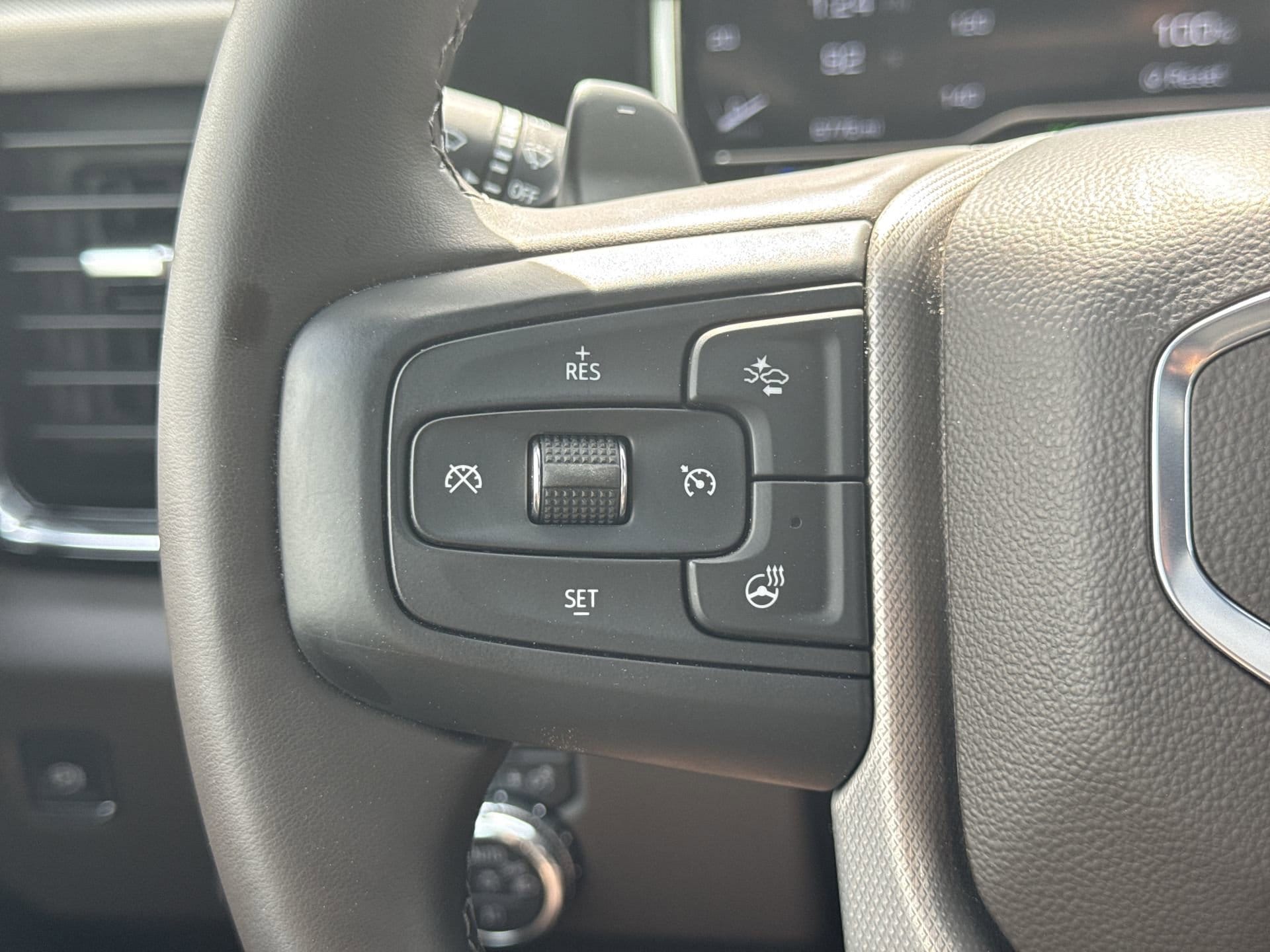 2025 GMC Sierra 1500 Denali photo 2