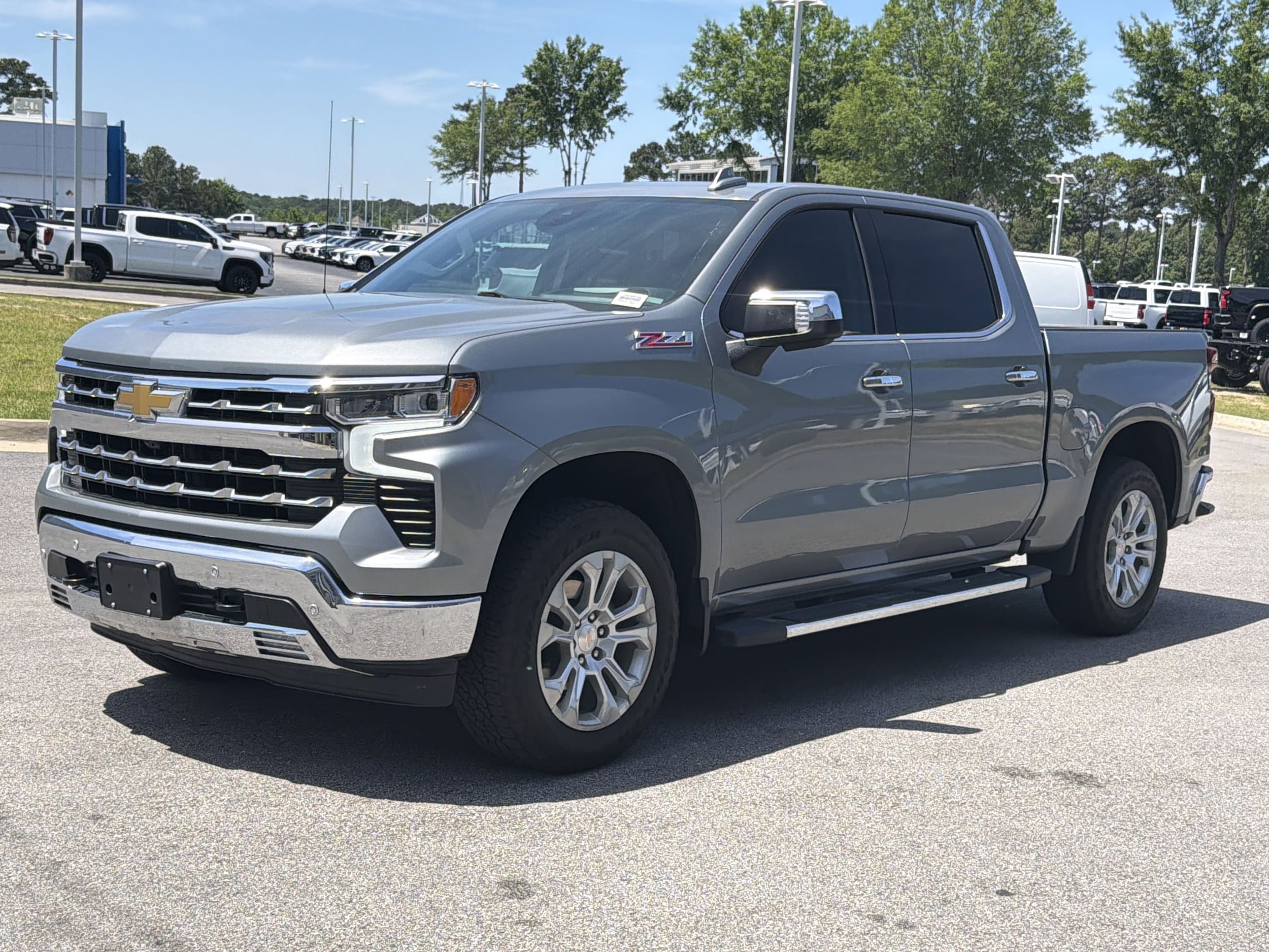 2024 Chevrolet Silverado 1500 LTZ photo 6