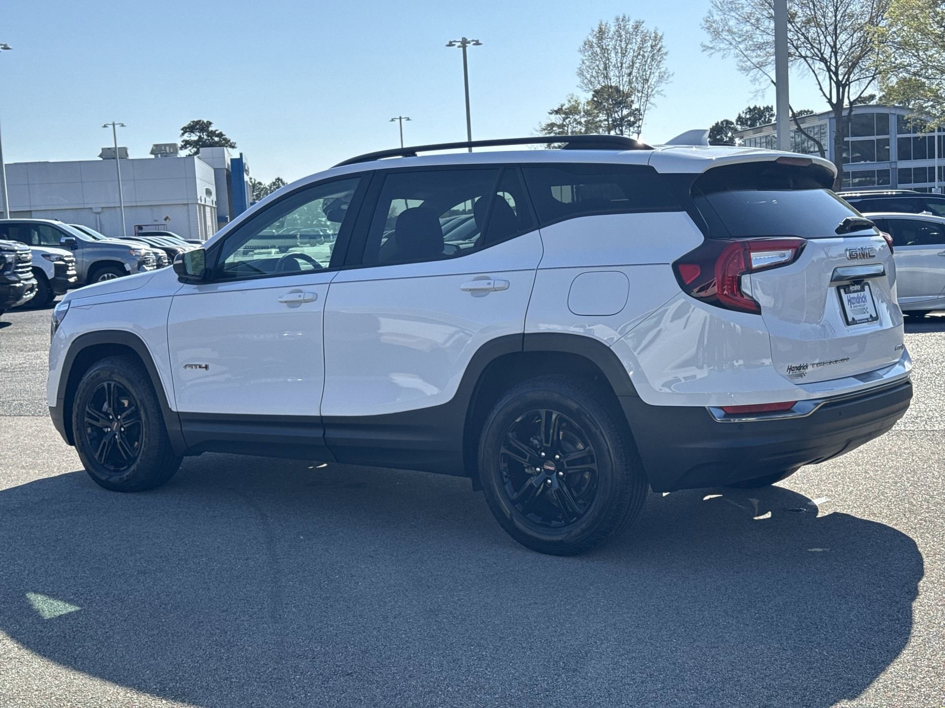 2023 GMC Terrain AT4 photo 6