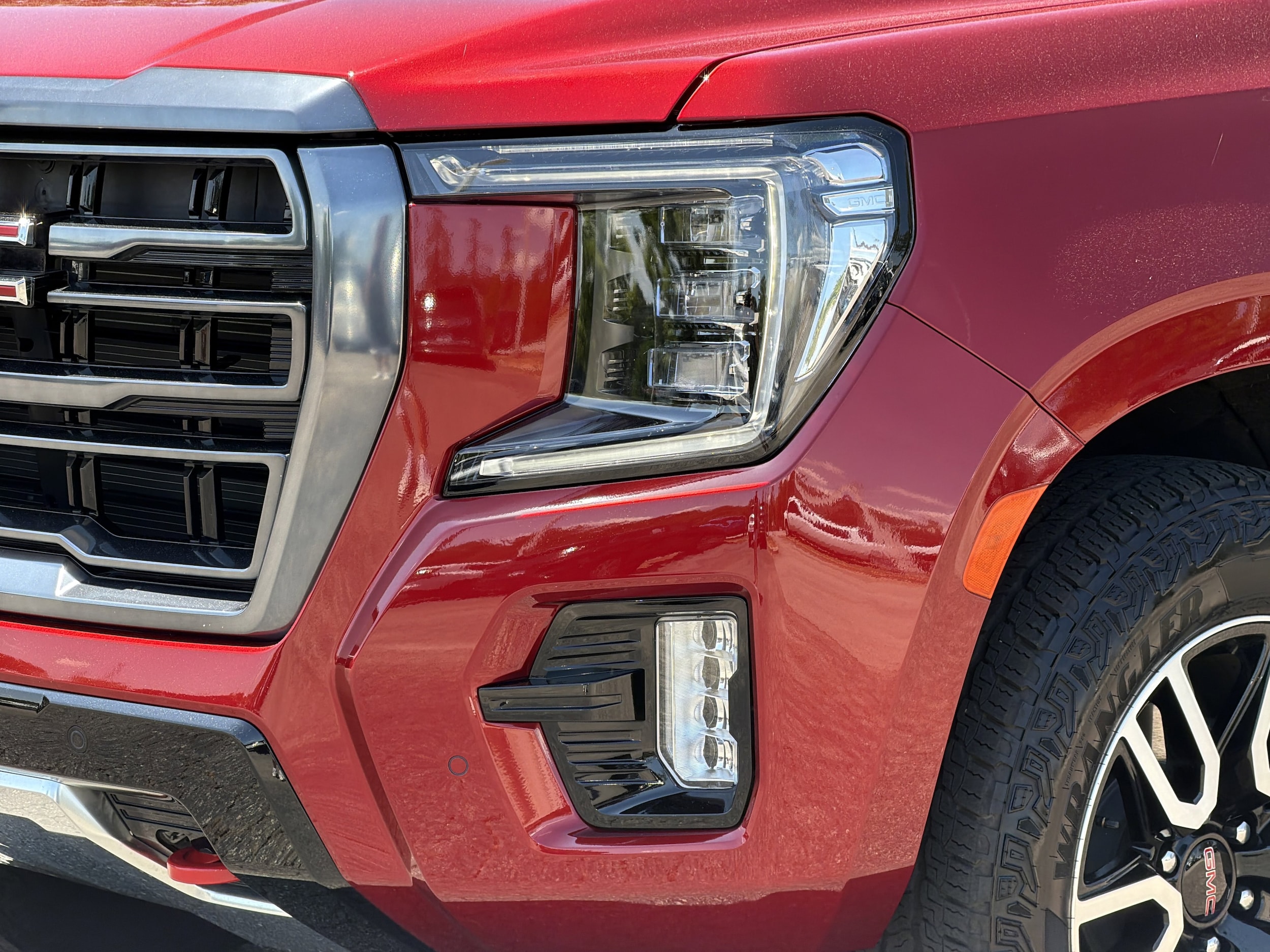 2024 GMC Yukon AT4 photo 6