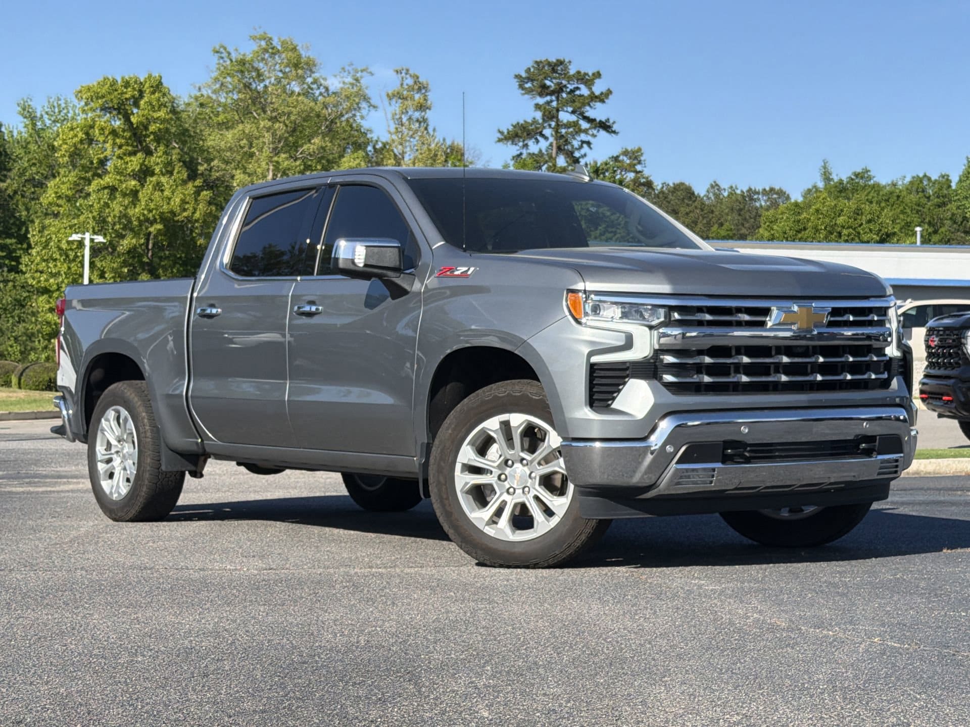 2025 Chevrolet Silverado 1500 LTZ photo 5