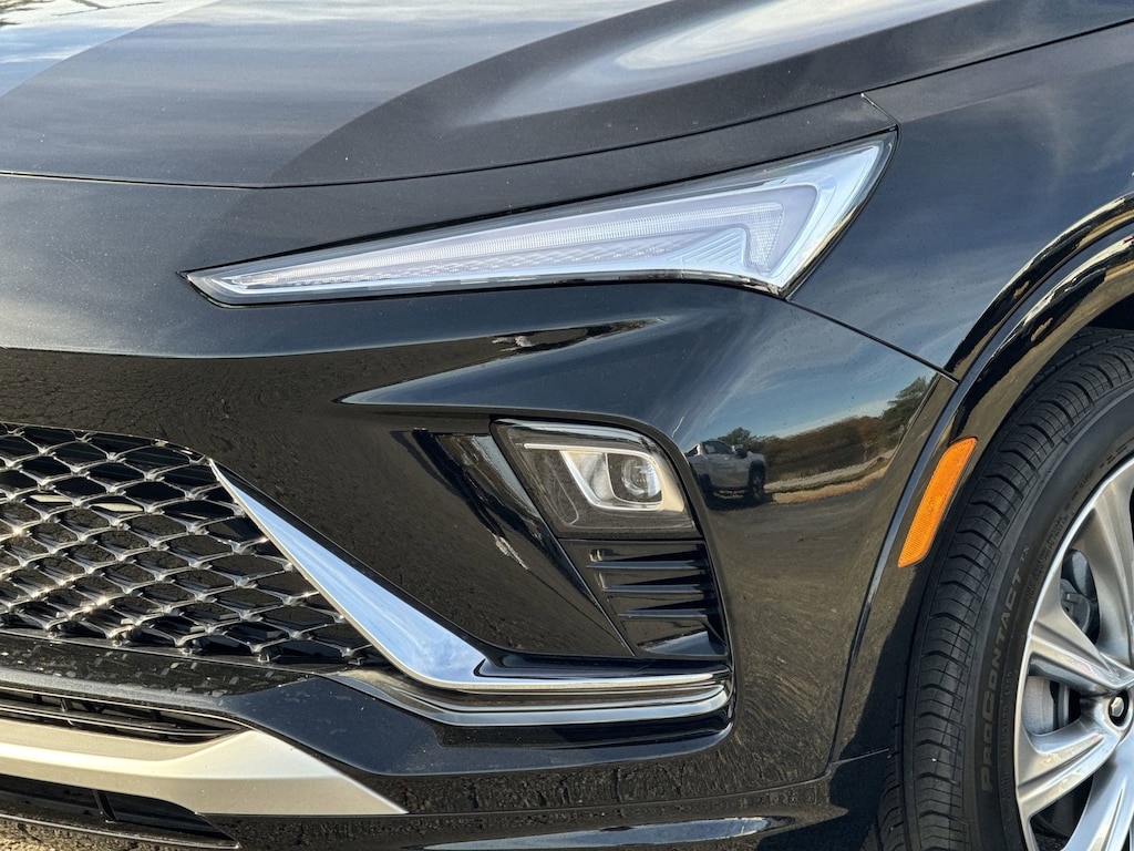 Used 2025 Buick Envista Avenir SUV