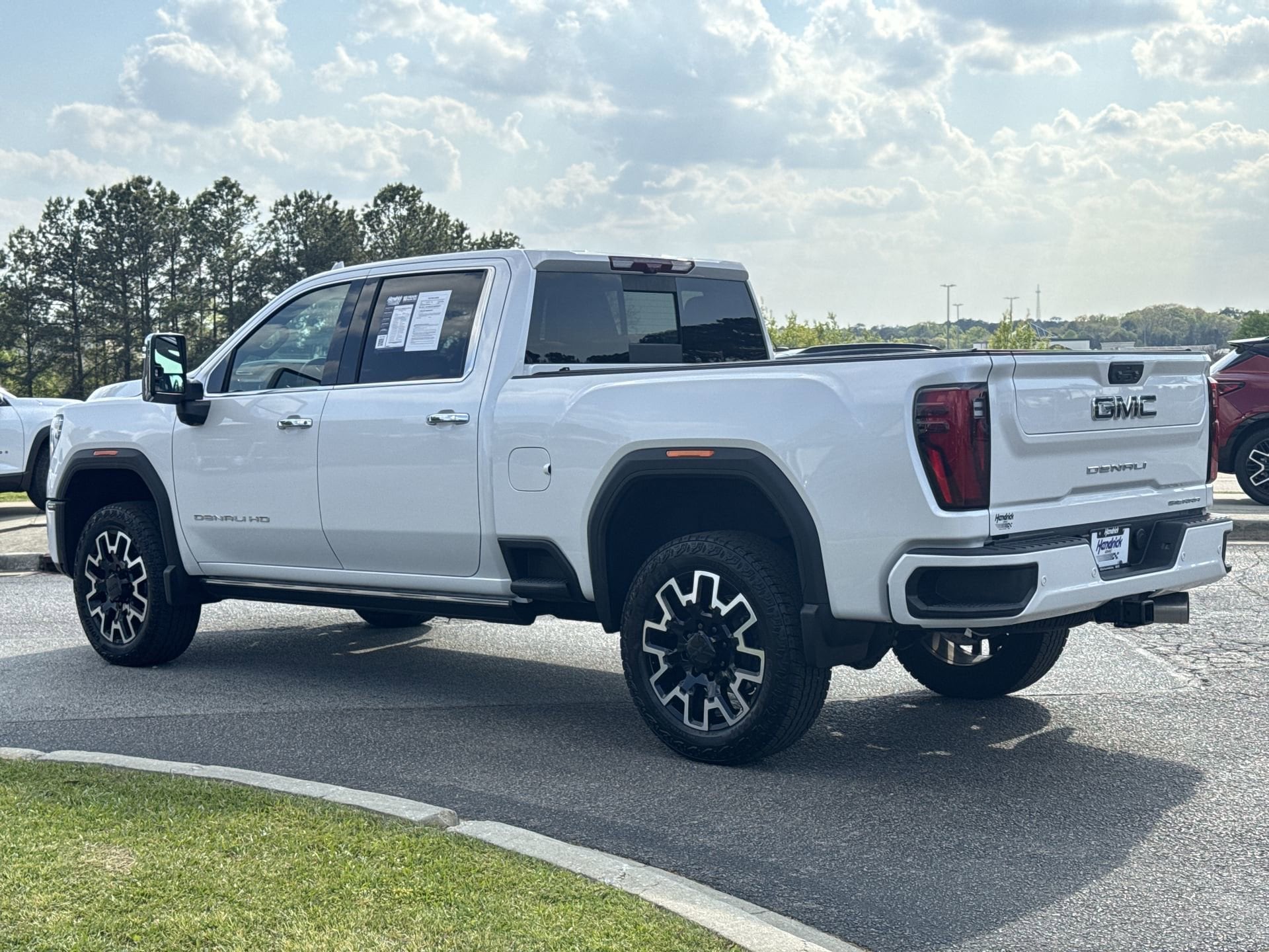 2025 GMC Sierra 2500HD Denali Ultimate photo 6