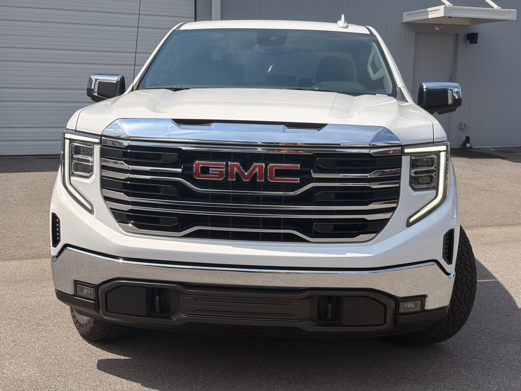Used 2025 GMC Sierra 1500 SLT Pickup