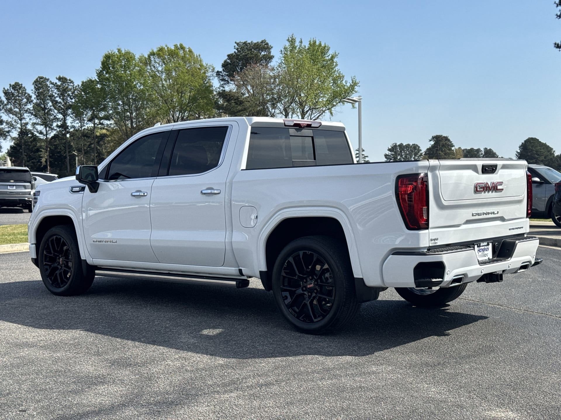 2024 GMC Sierra 1500 Denali photo 3