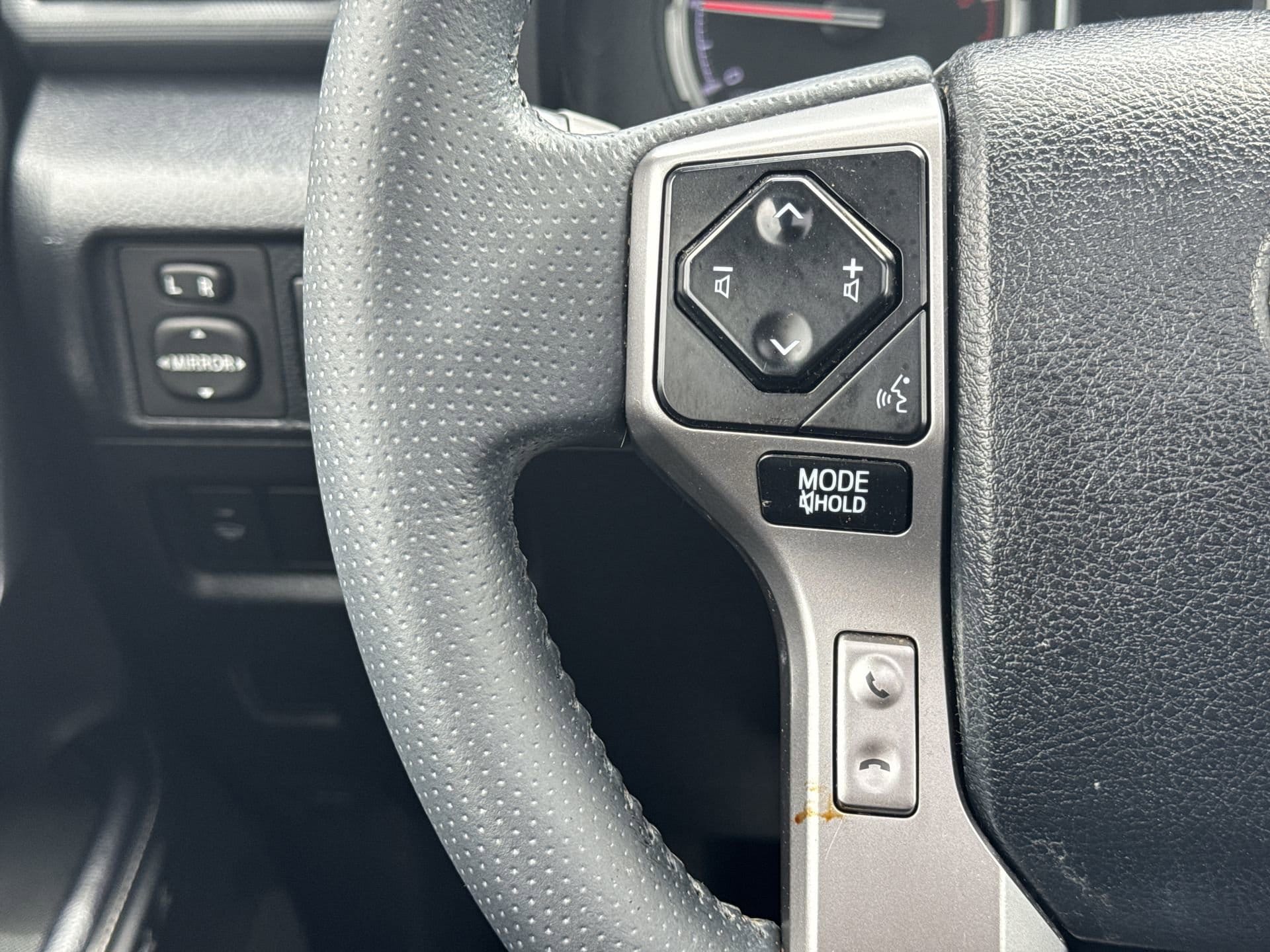 2021 Toyota 4Runner Limited photo 4