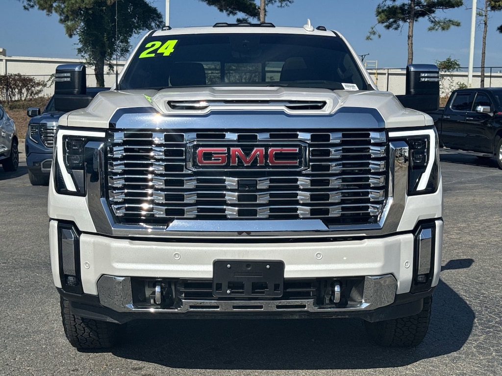 Used 2024 GMC Sierra 2500HD Denali Pickup