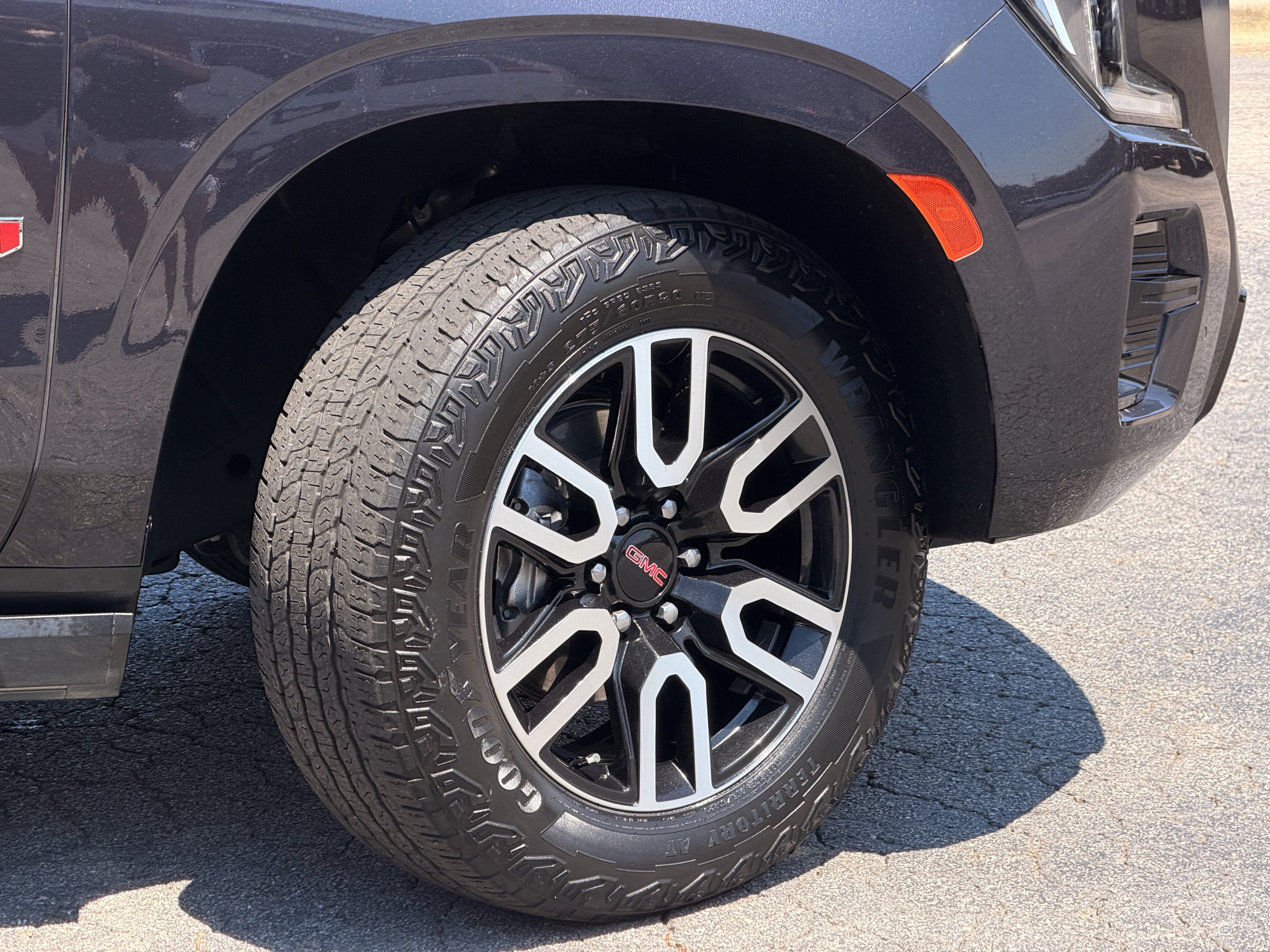 Used 2024 GMC Yukon AT4 SUV