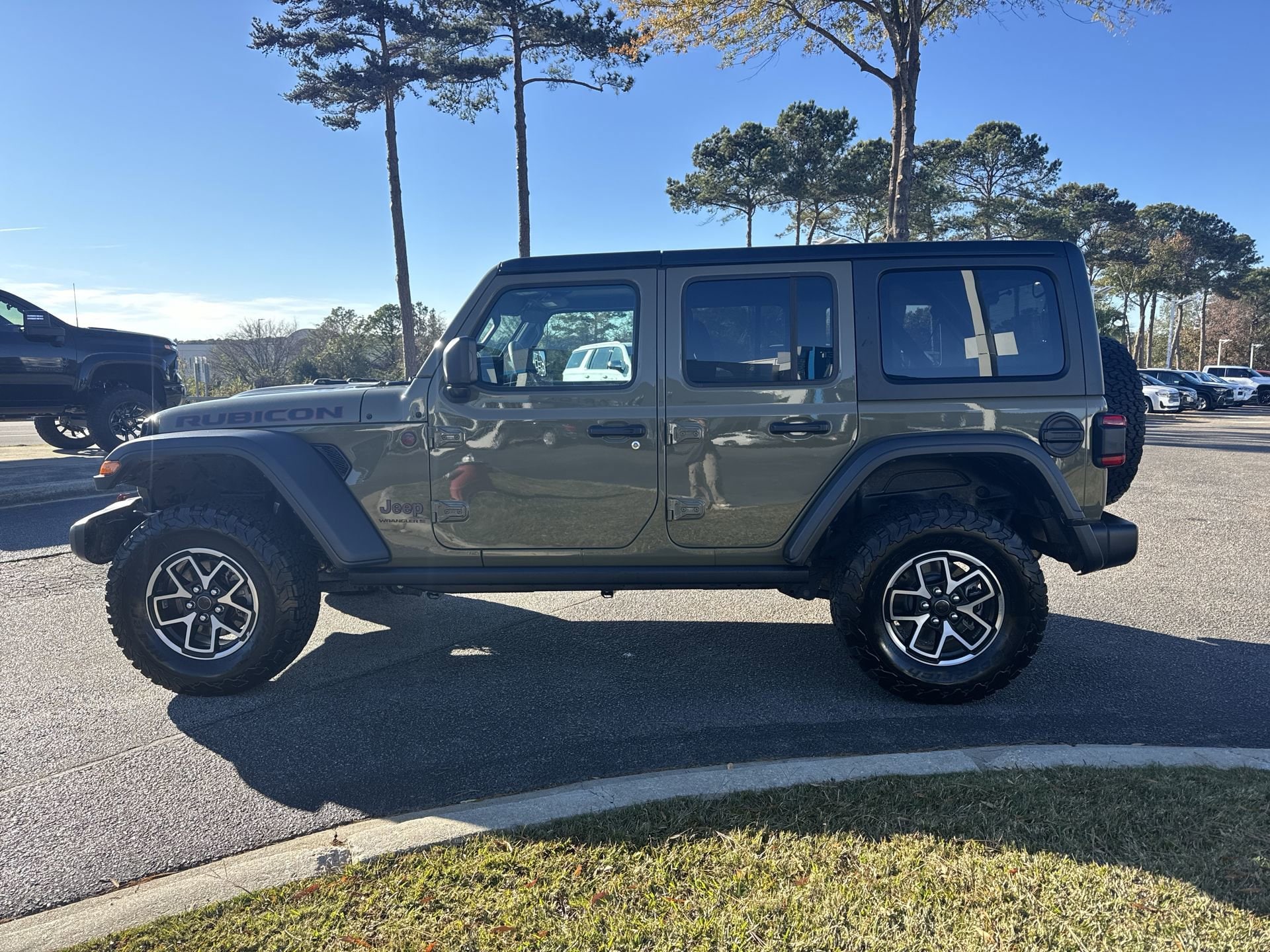 2025 Jeep Wrangler Rubicon photo 6