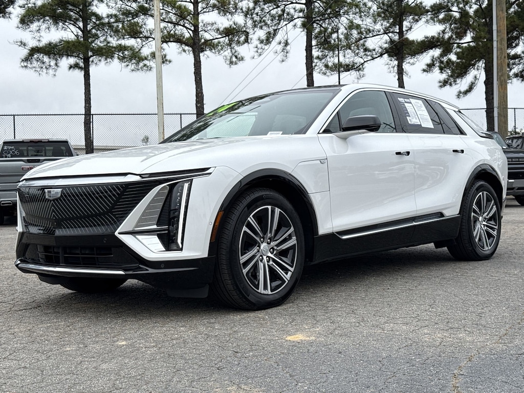 Used 2024 CADILLAC Lyriq Luxury SUV