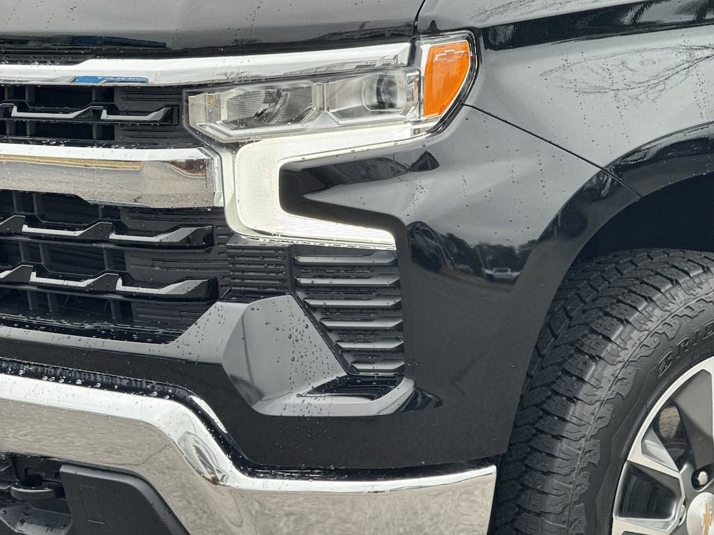 Used 2025 Chevrolet Silverado 1500 LT Pickup