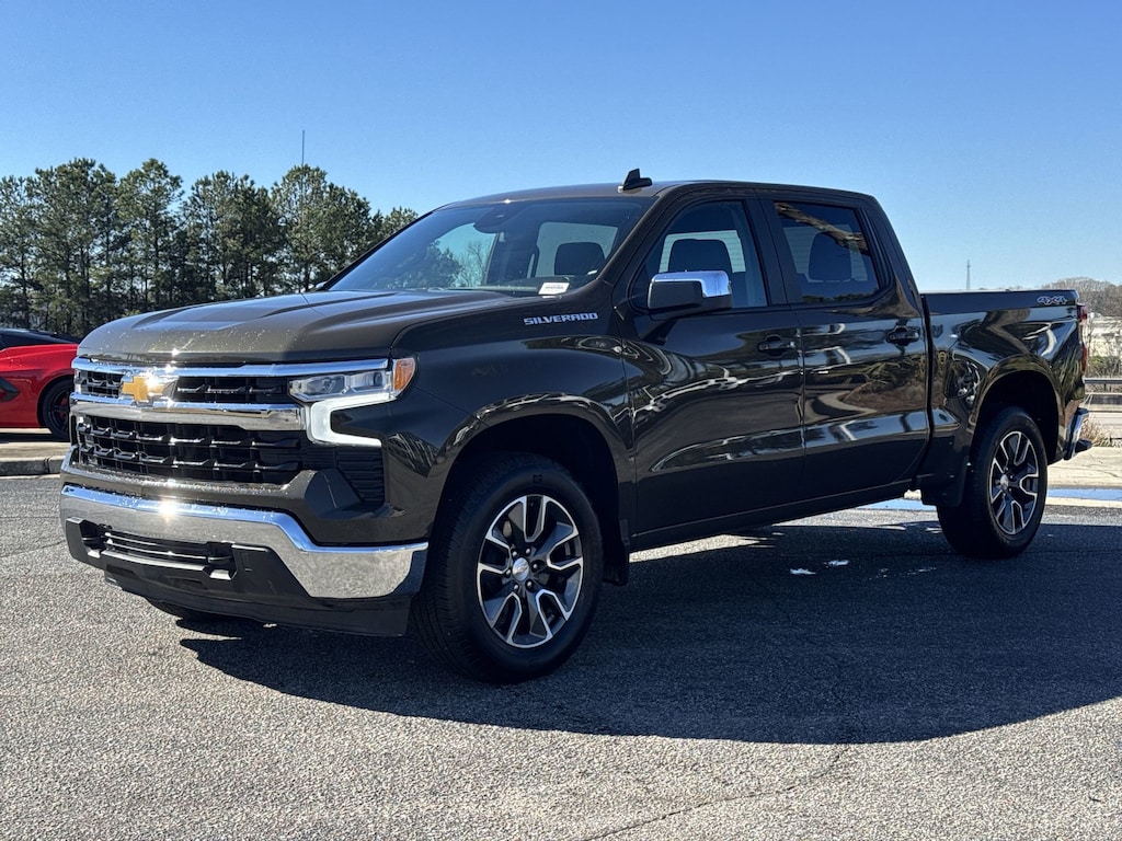 Used 2024 Chevrolet Silverado 1500 LT Pickup