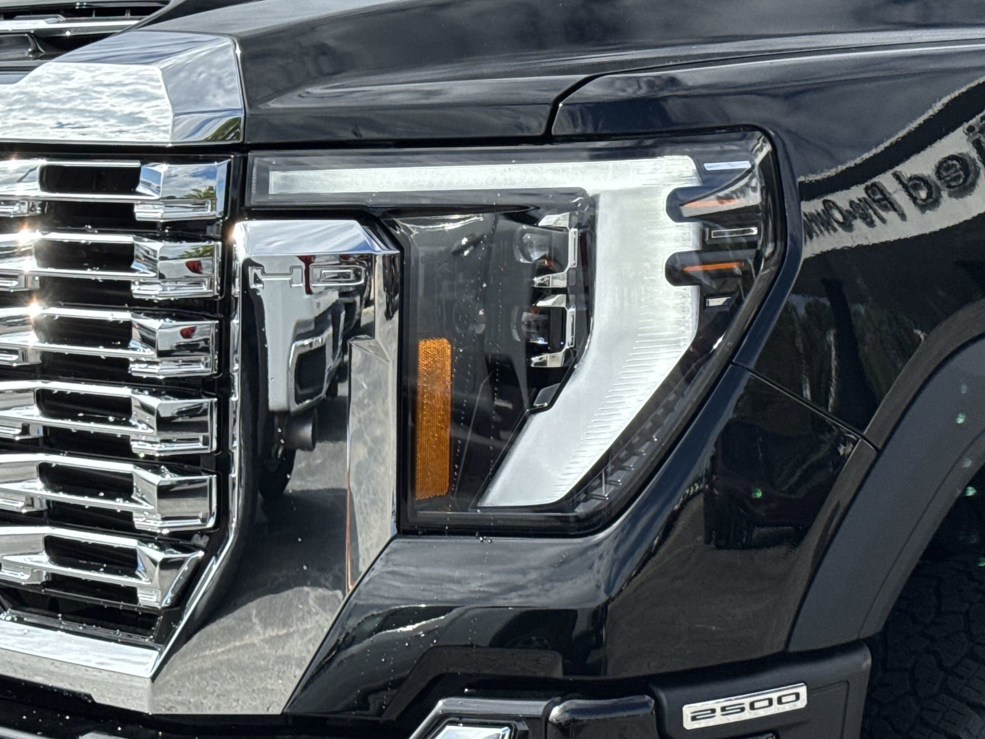 2026 GMC Sierra 2500HD Denali photo 5