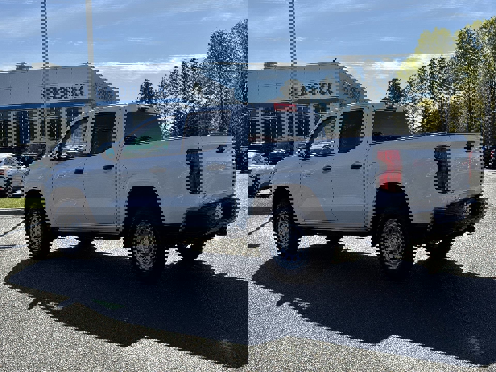 2023 Chevrolet Colorado 2WD Work Truck photo 6