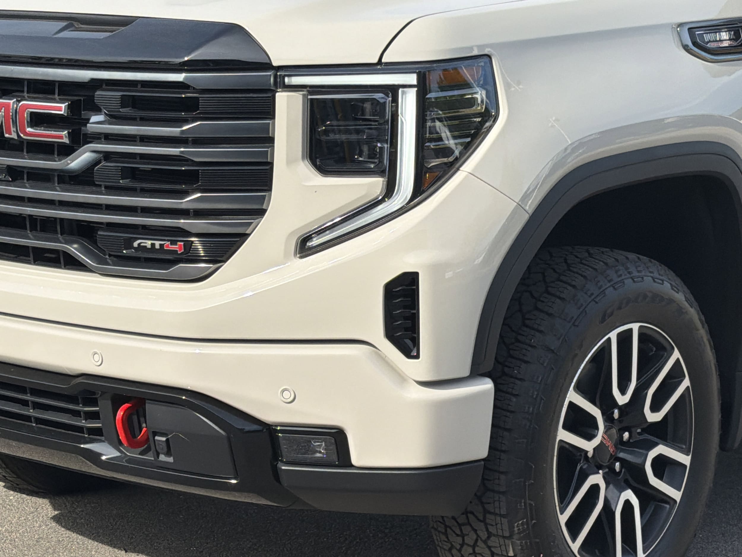 2026 GMC Sierra 1500 AT4 photo 6