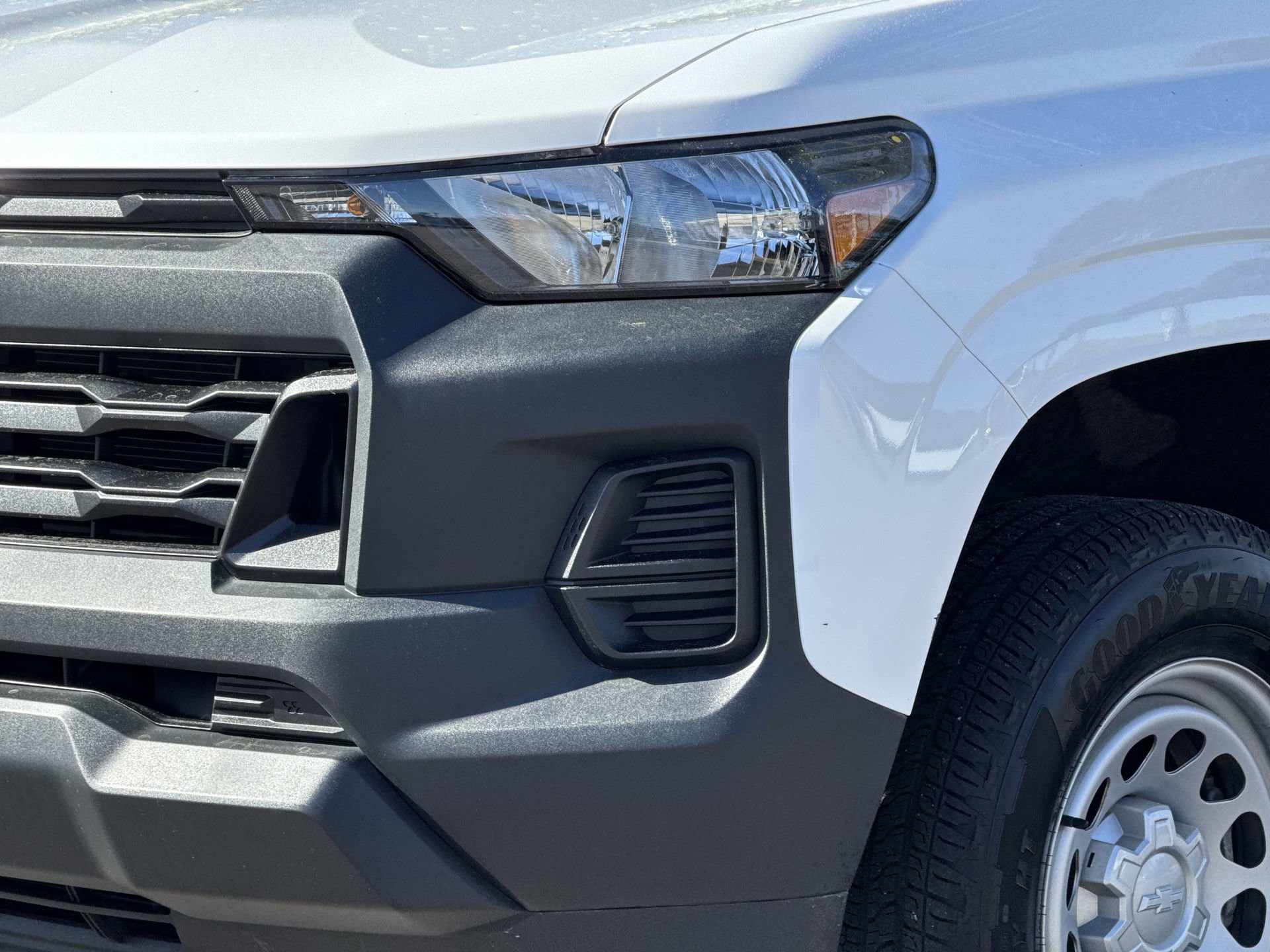 2023 Chevrolet Colorado 2WD Work Truck photo 4