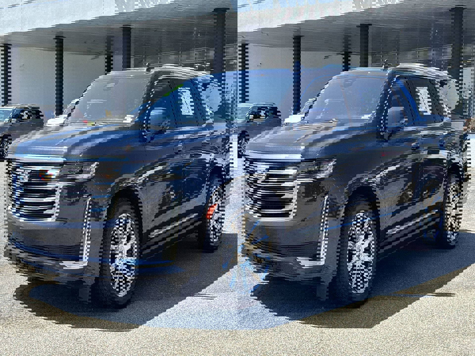 2023 Cadillac Escalade Premium Luxury Platinum photo 3