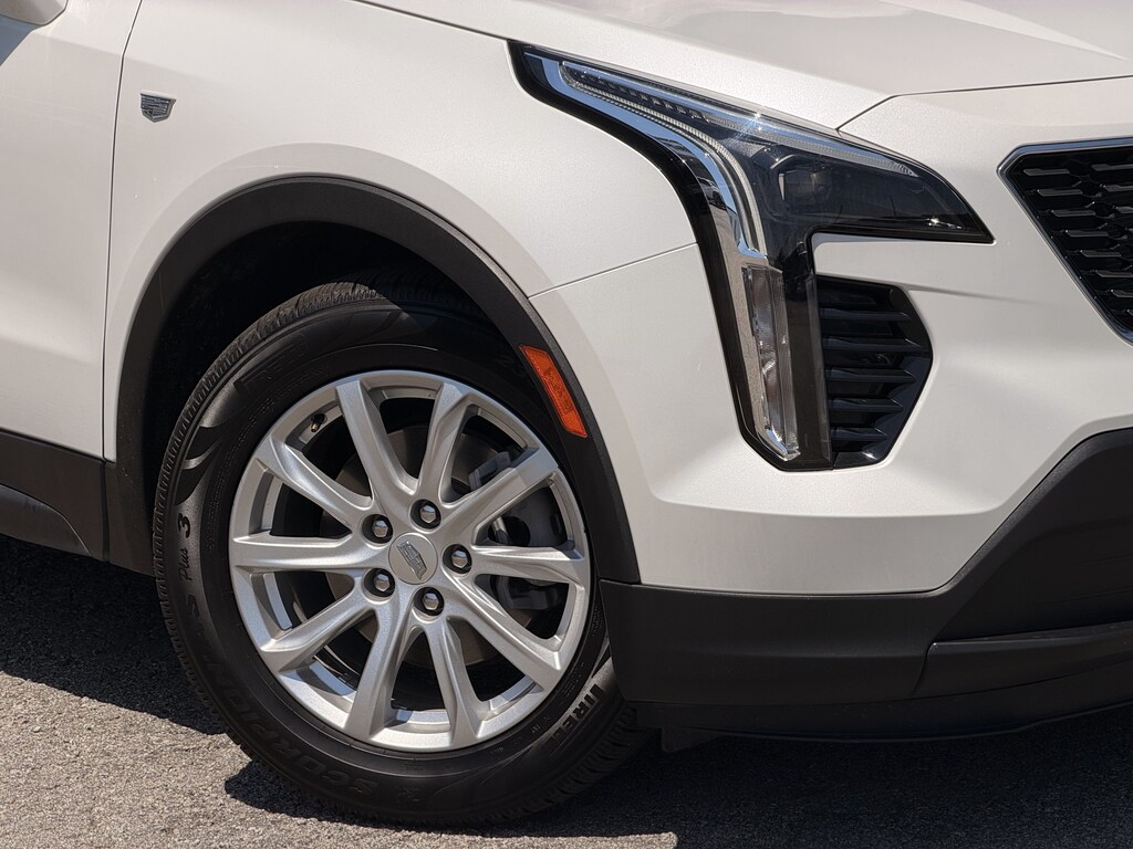 Used 2023 CADILLAC XT4 FWD Luxury SUV