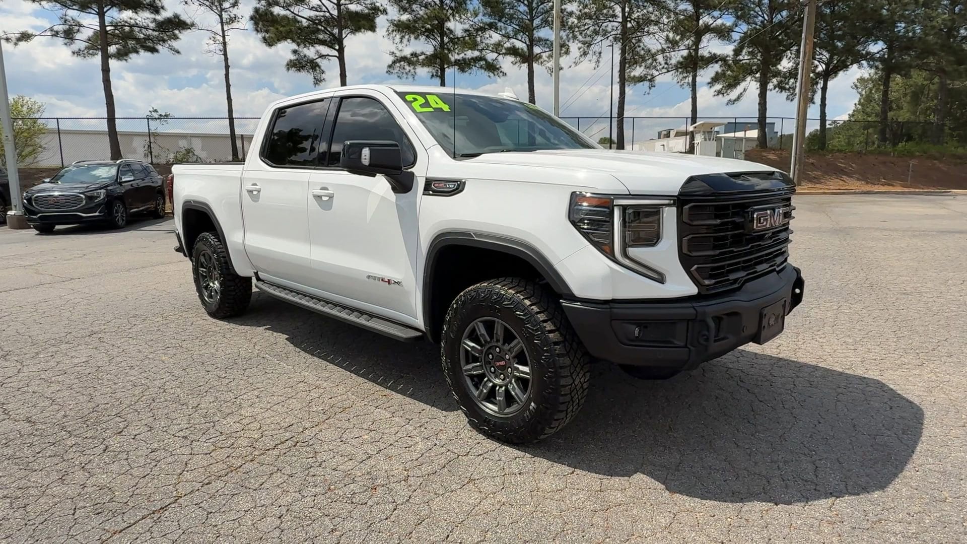 2024 GMC Sierra 1500 AT4X
