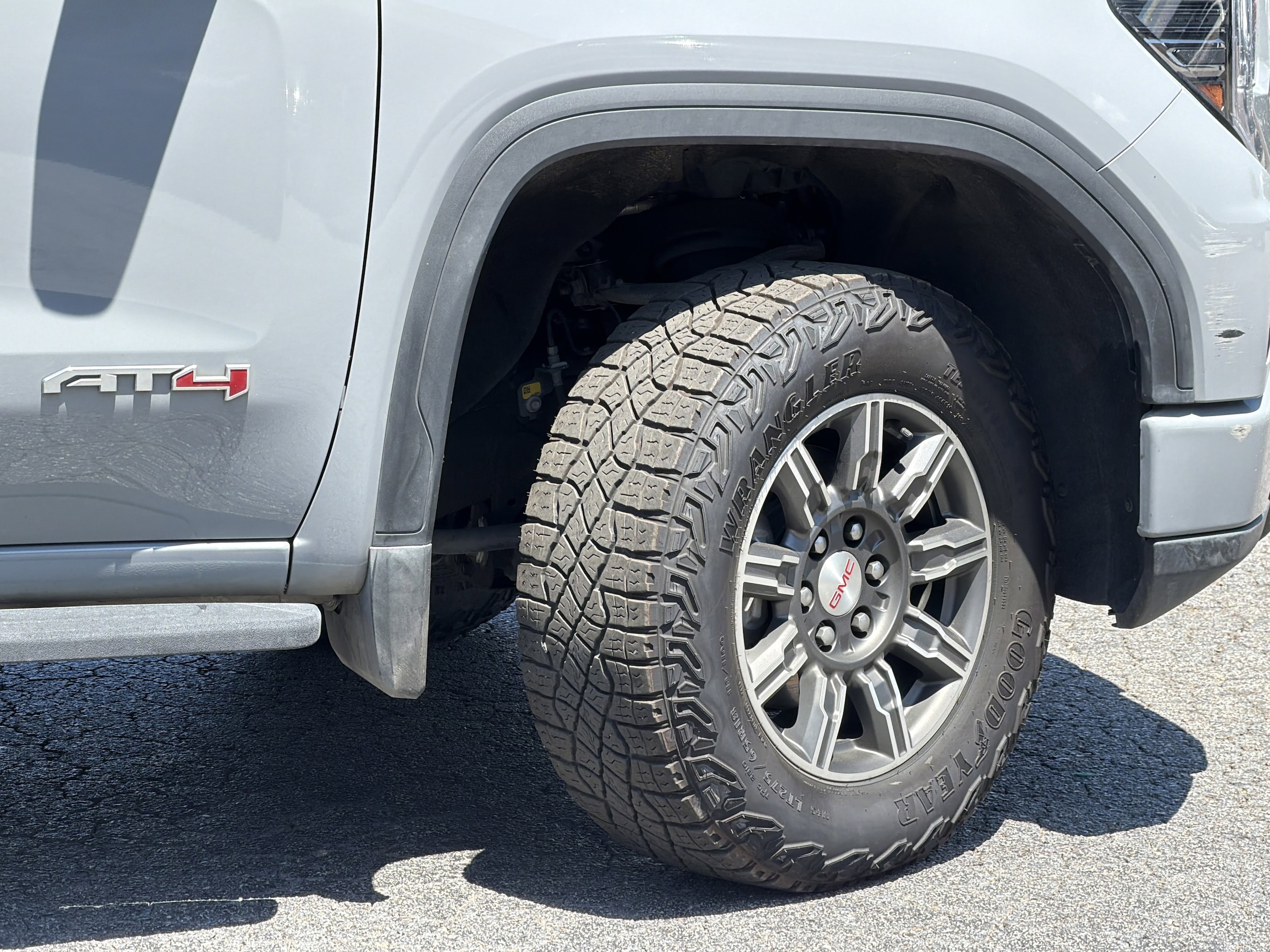 2024 GMC Sierra 1500 AT4 photo 4