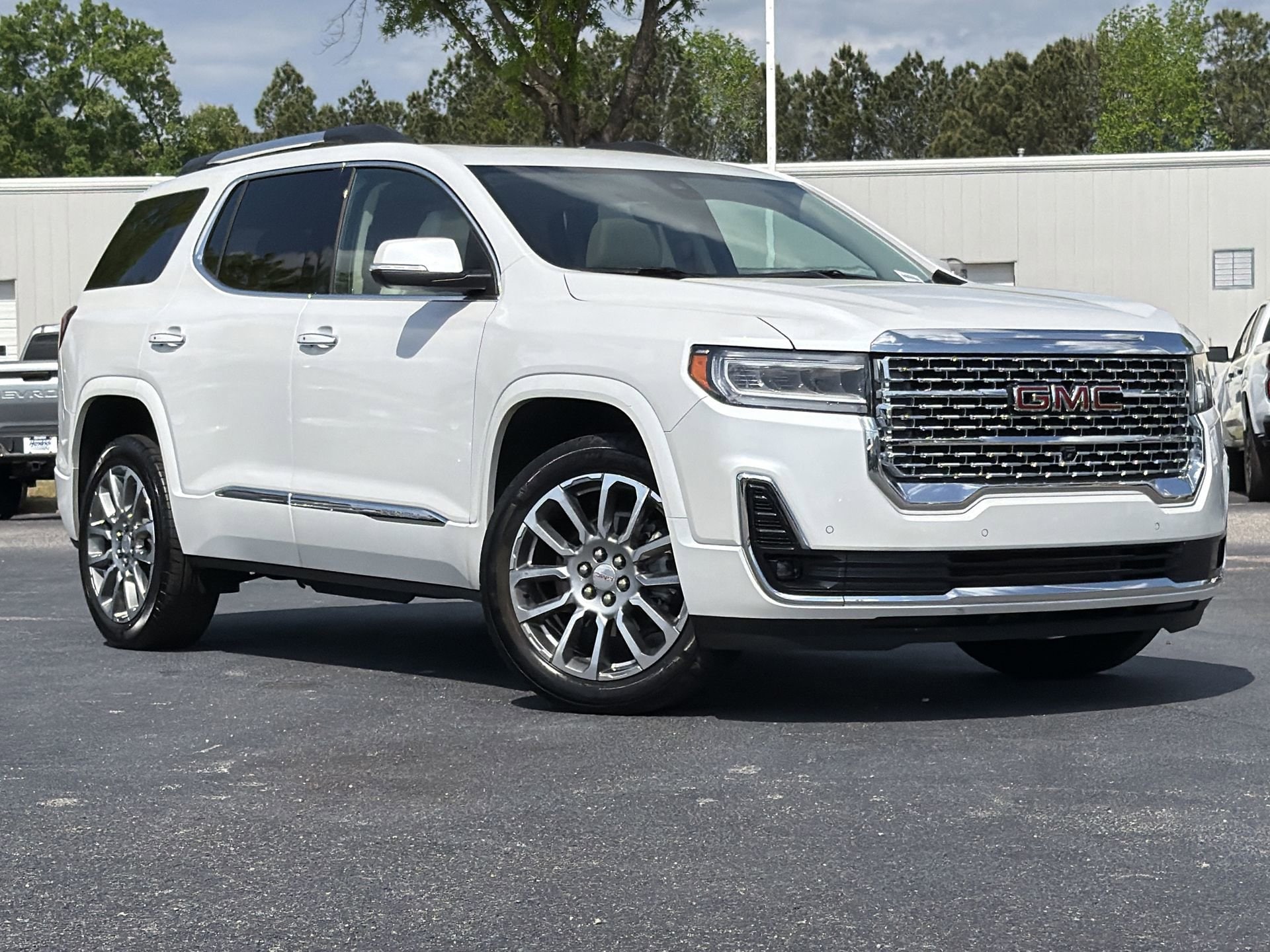 2023 GMC Acadia Denali photo 6