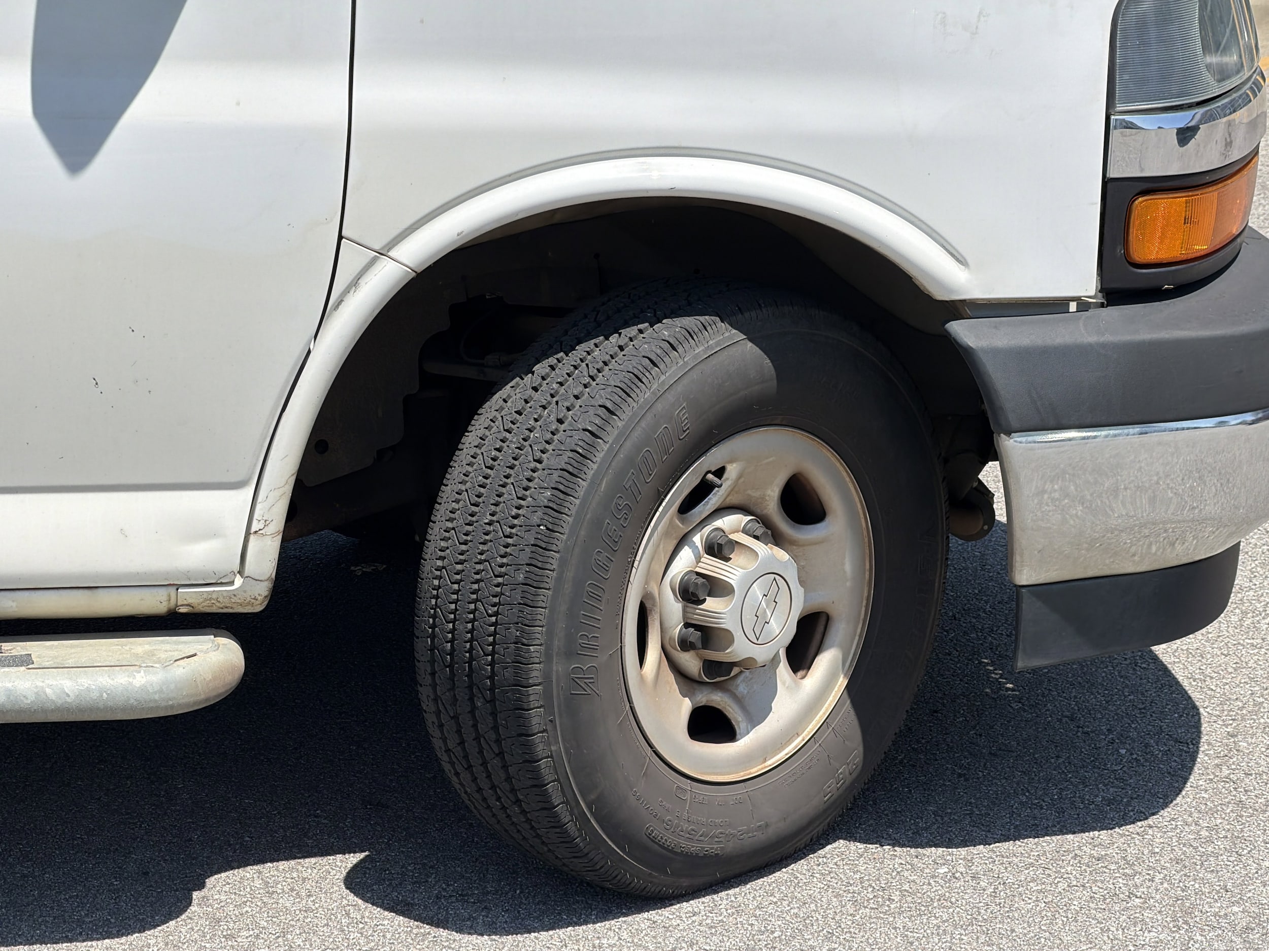 2019 Chevrolet Express Cargo Van photo 4