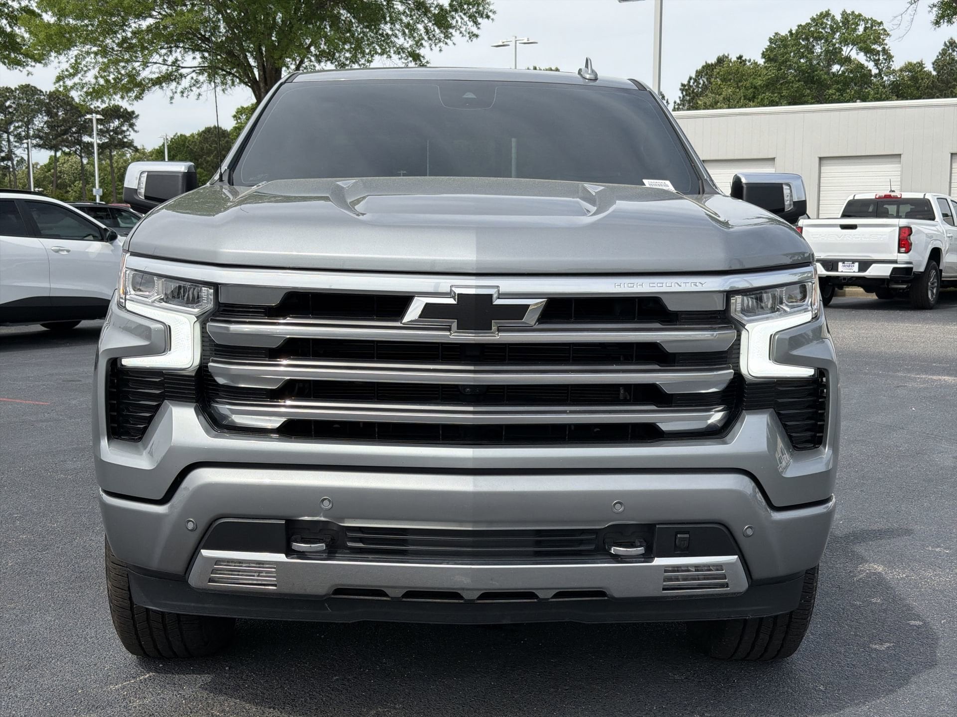 2024 Chevrolet Silverado 1500 High Country photo 2