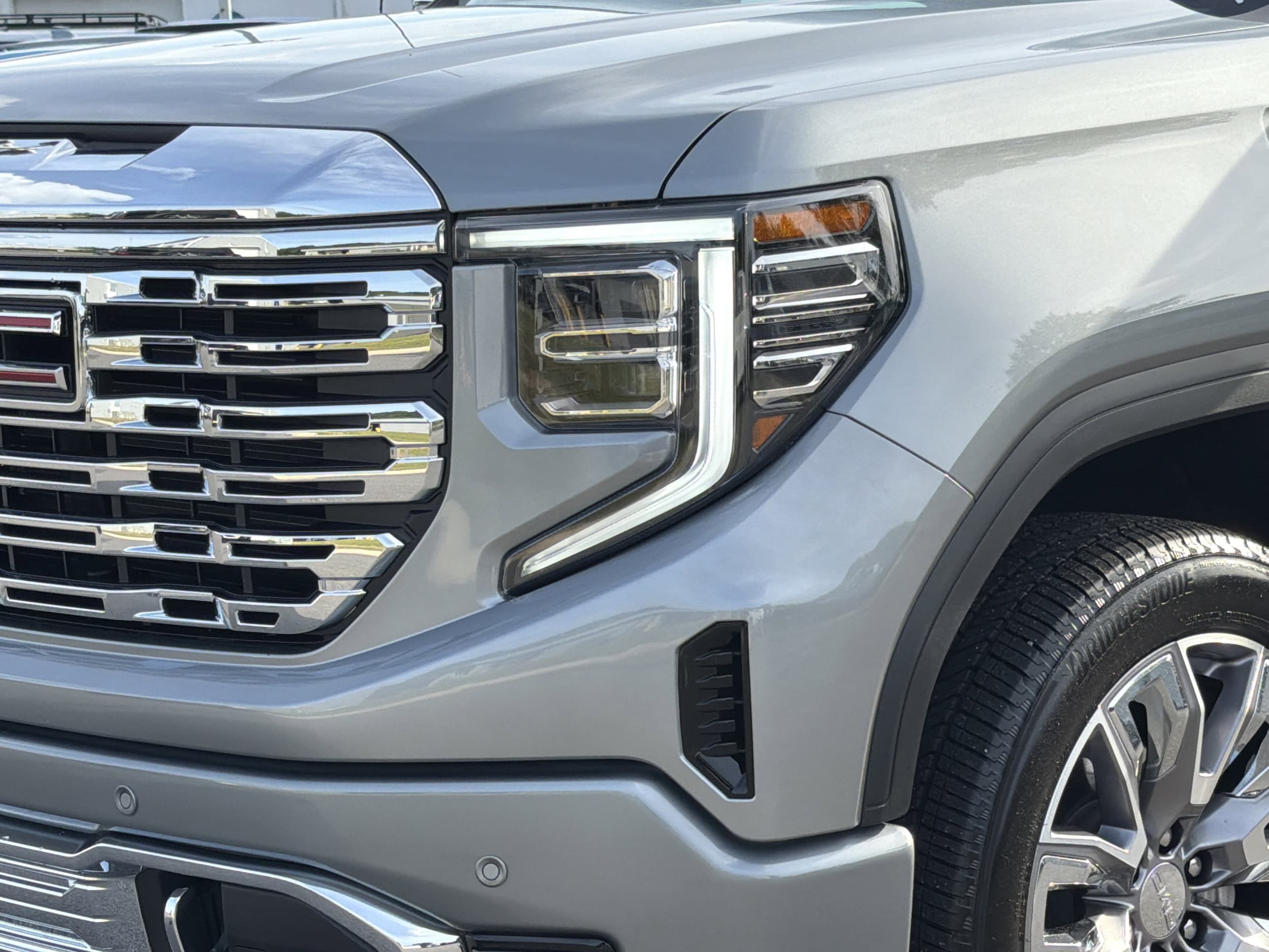 2026 GMC Sierra 1500 Denali photo 6