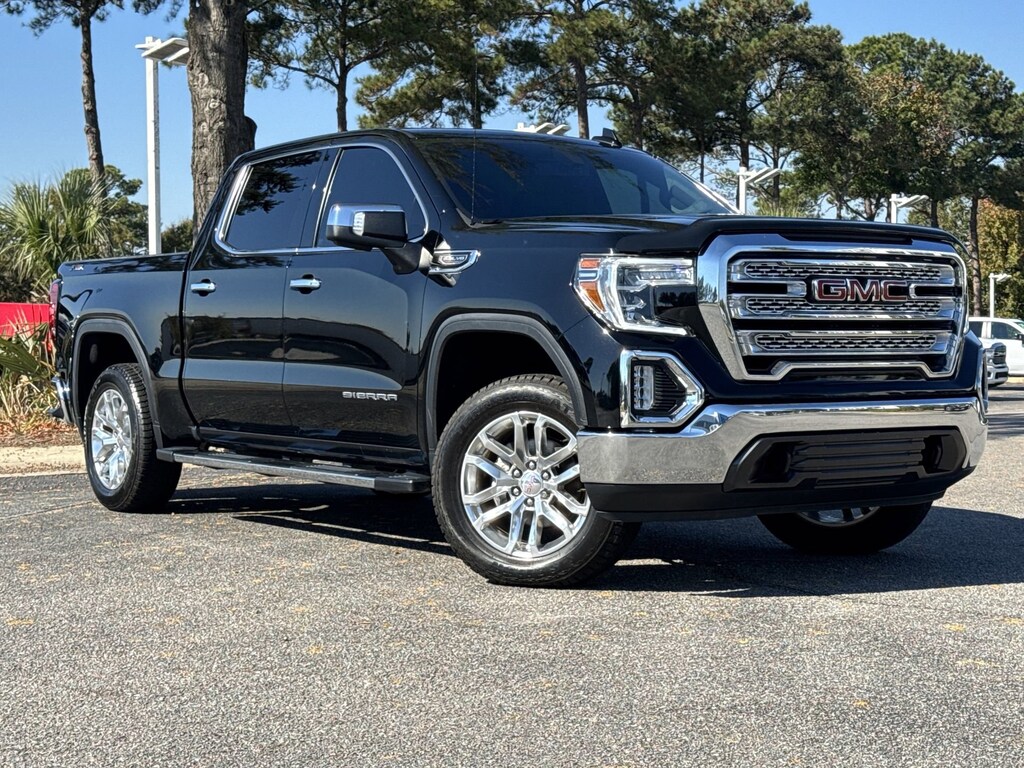 Used 2021 GMC Sierra 1500 SLT Pickup
