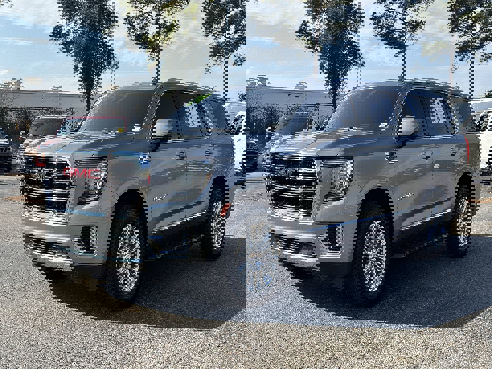 2024 Gmc Yukon SLT photo 3