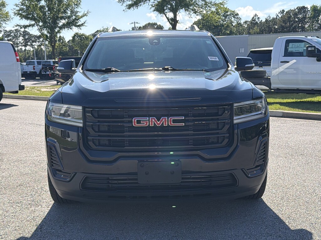 Used 2023 GMC Acadia SLE SUV