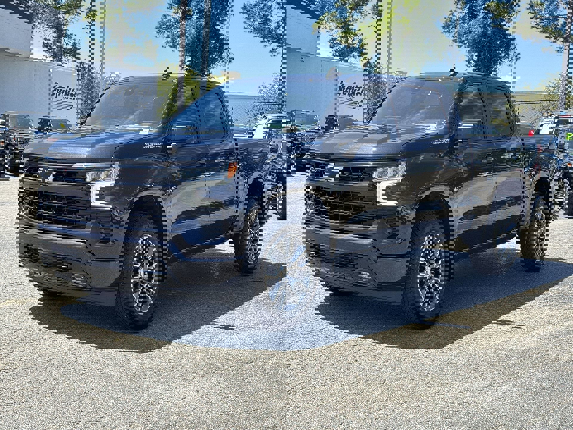 2024 Chevrolet Silverado 1500 RST photo 3