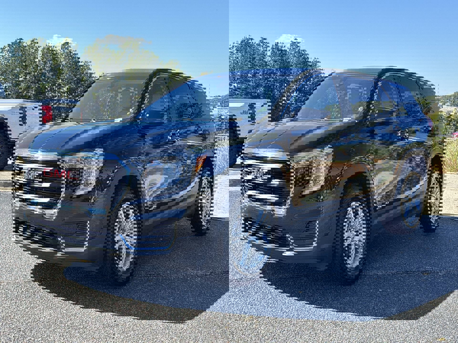 2024 Gmc Terrain SLE photo 2