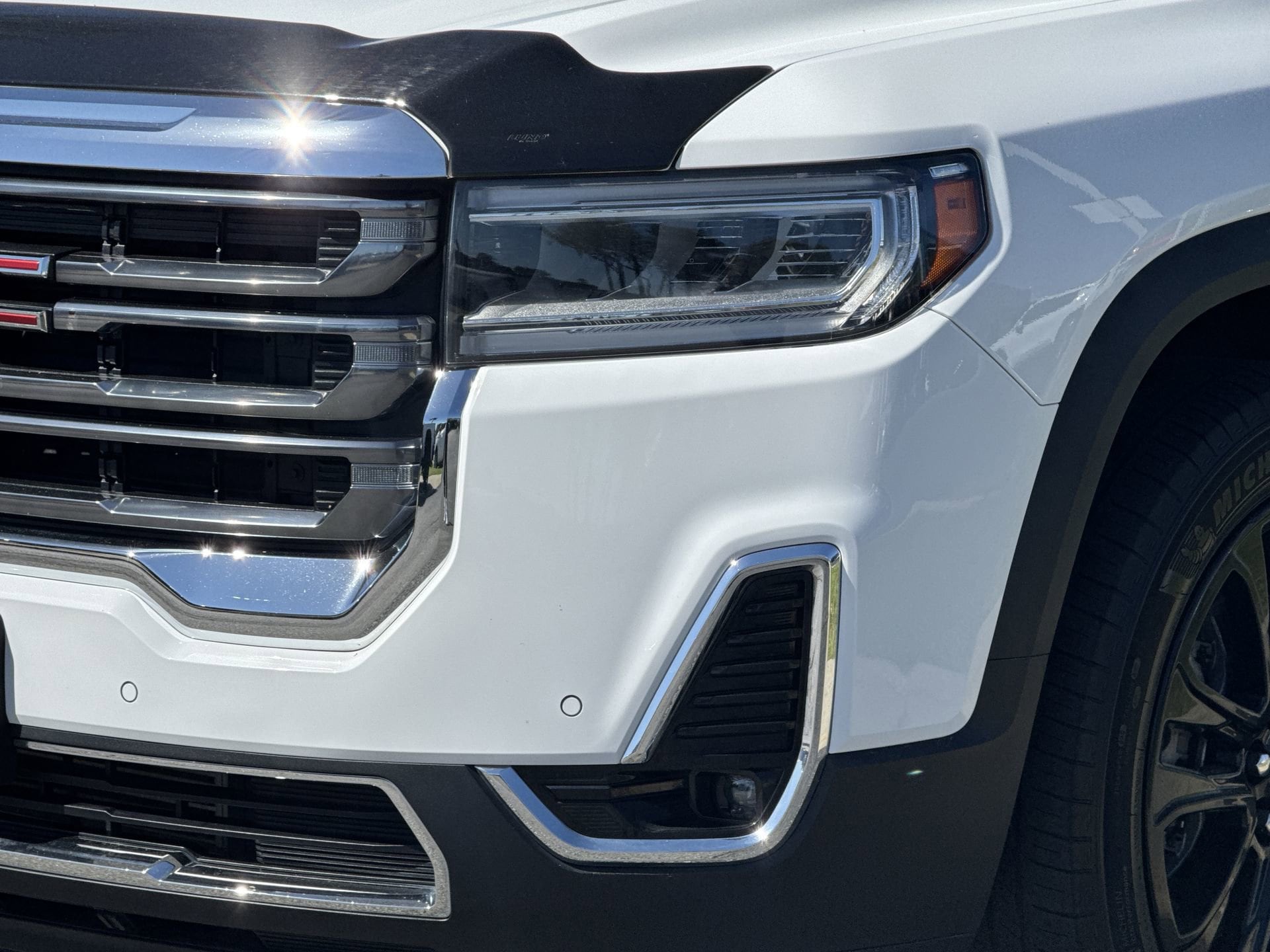 2023 GMC Acadia SLT photo 5